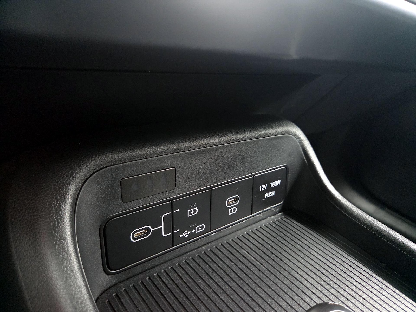 2024 Hyundai Kona SEL - Photo 19