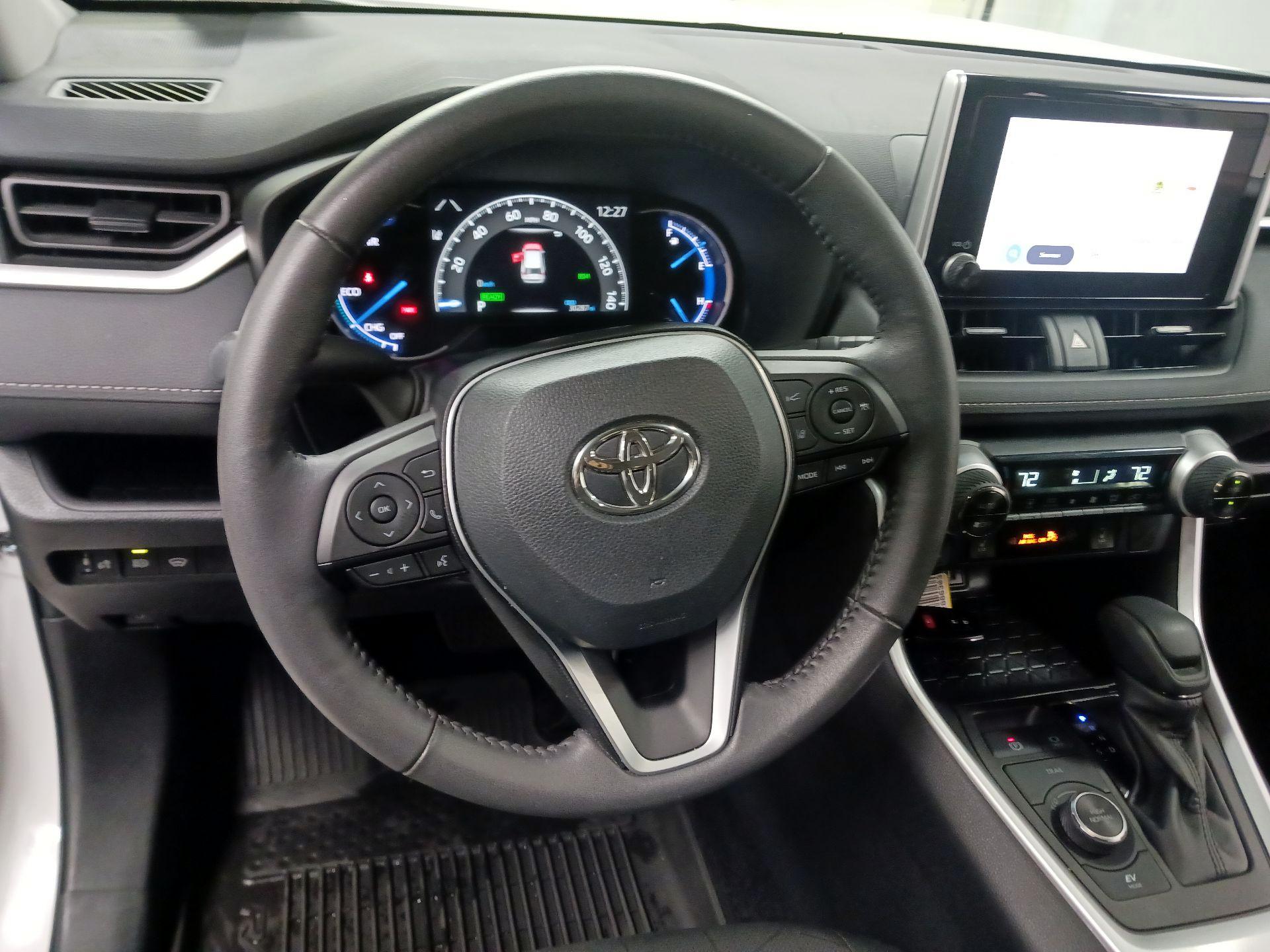 Thumbnail: 2024 Toyota RAV4 - 10