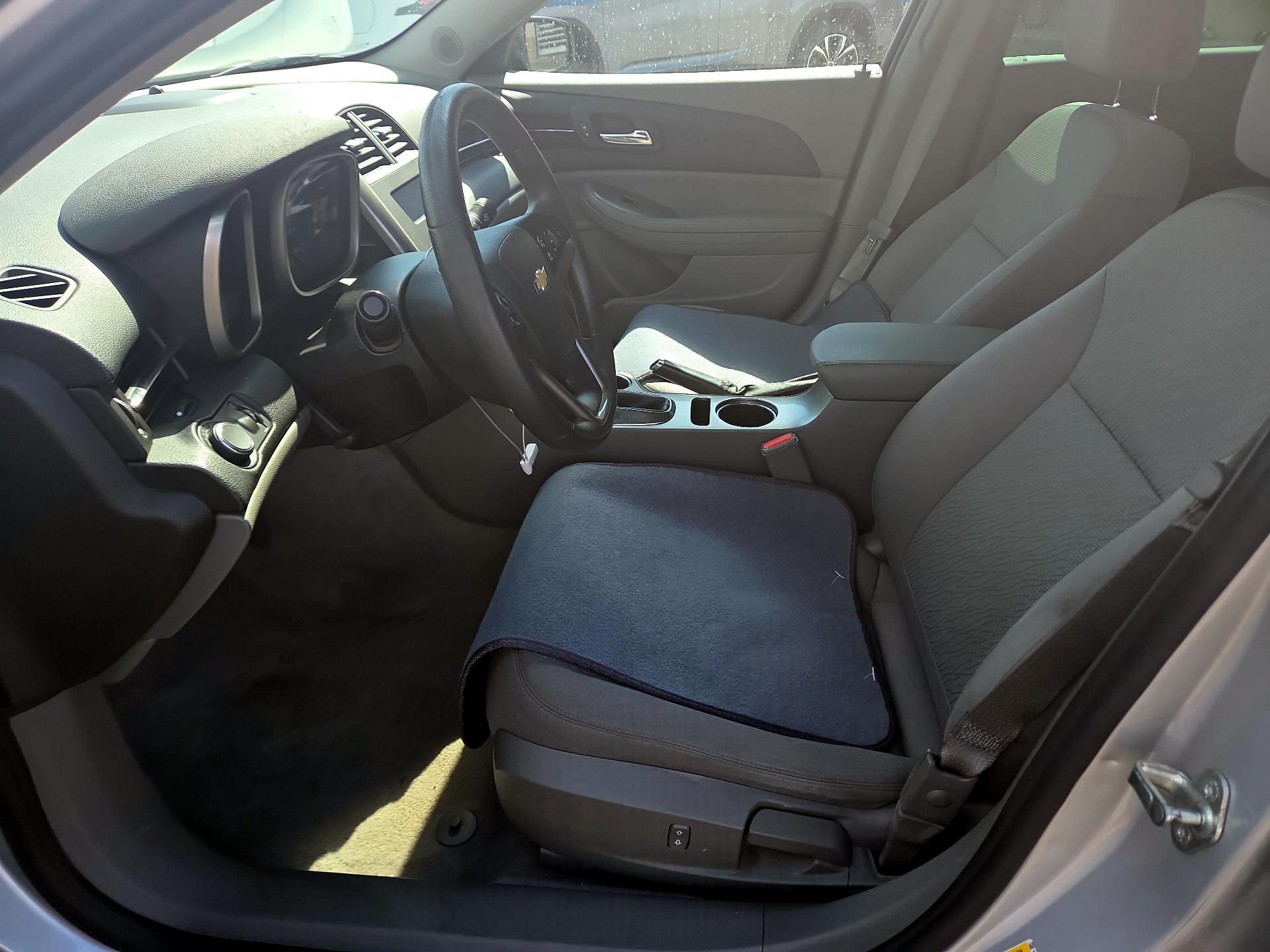 Thumbnail: 2014 Chevrolet Malibu - 9