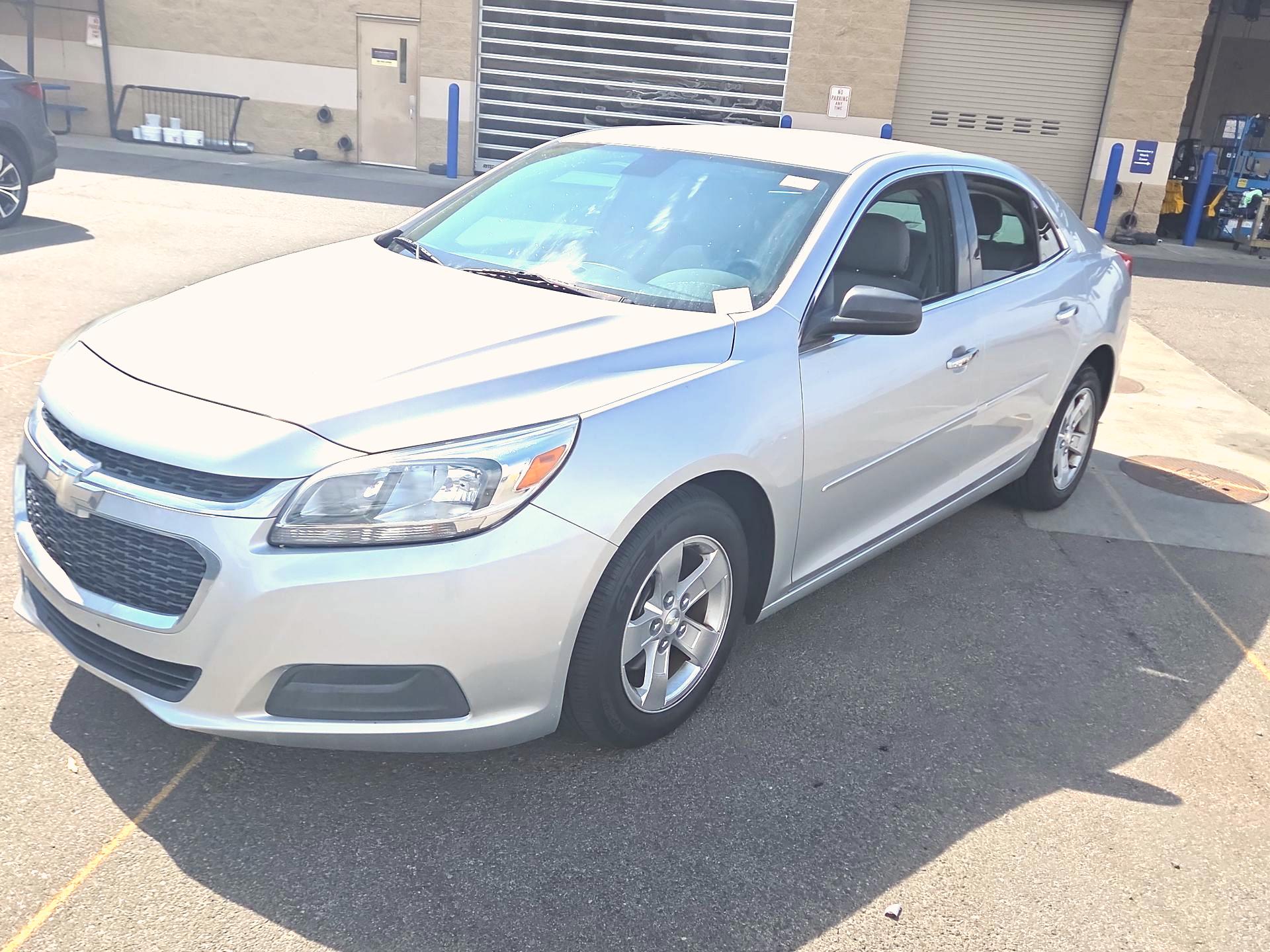 Thumbnail: 2014 Chevrolet Malibu - 3