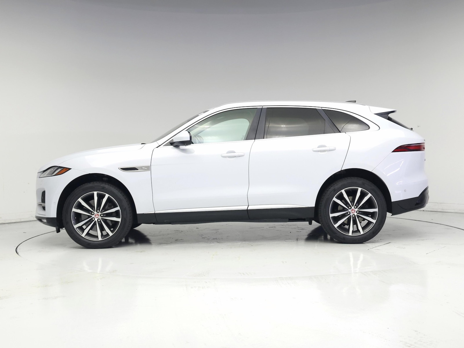 2021 Jaguar F-Pace S - Photo 4
