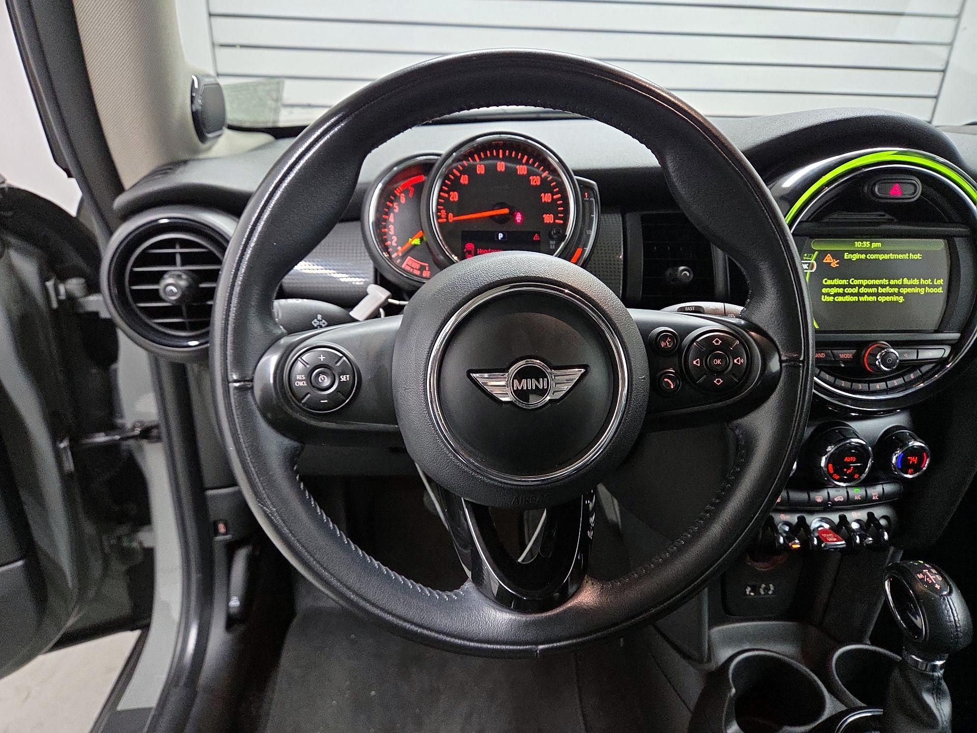 Thumbnail: 2018 MINI Cooper Hardtop - 10