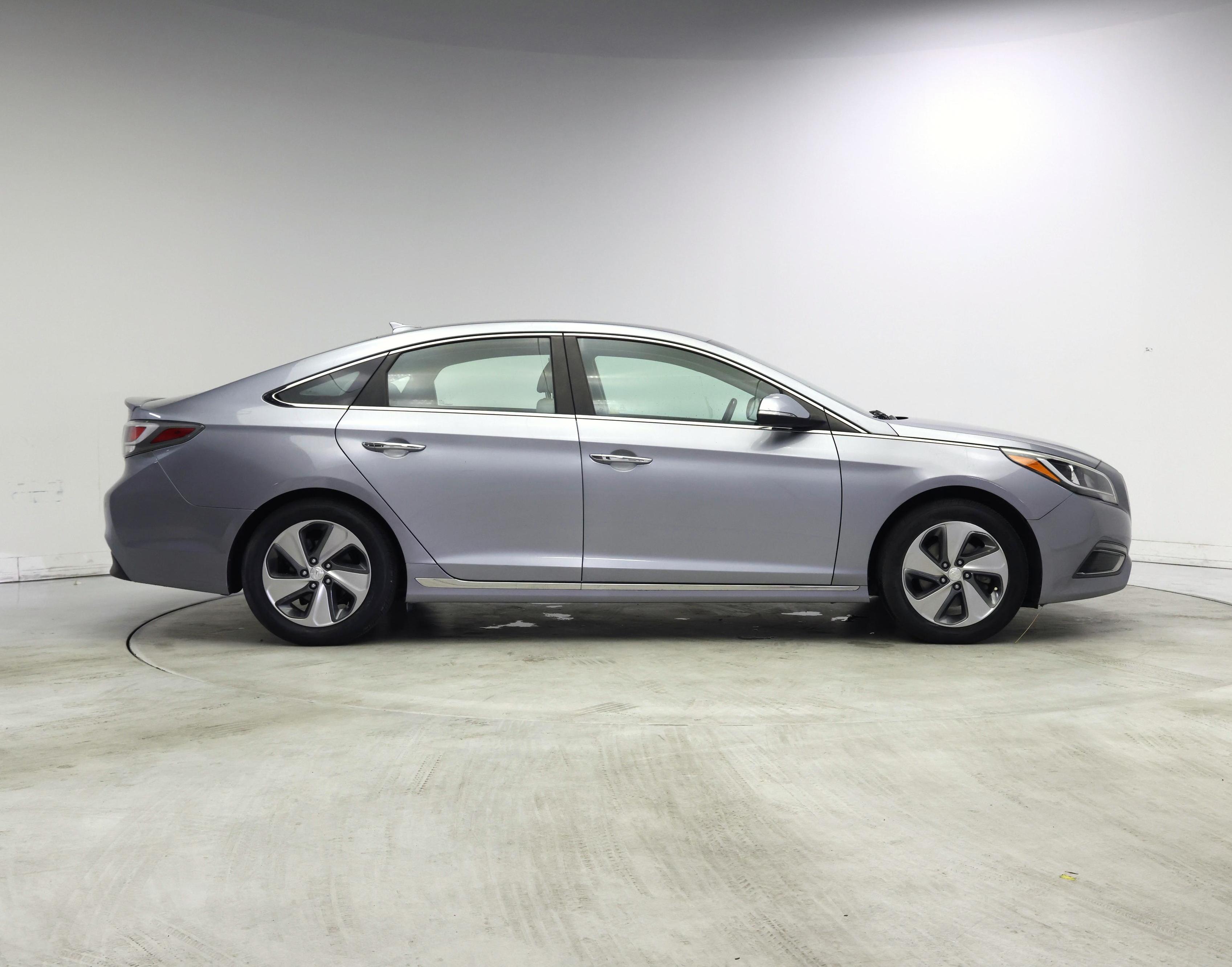 Thumbnail: 2017 Hyundai Sonata - 7
