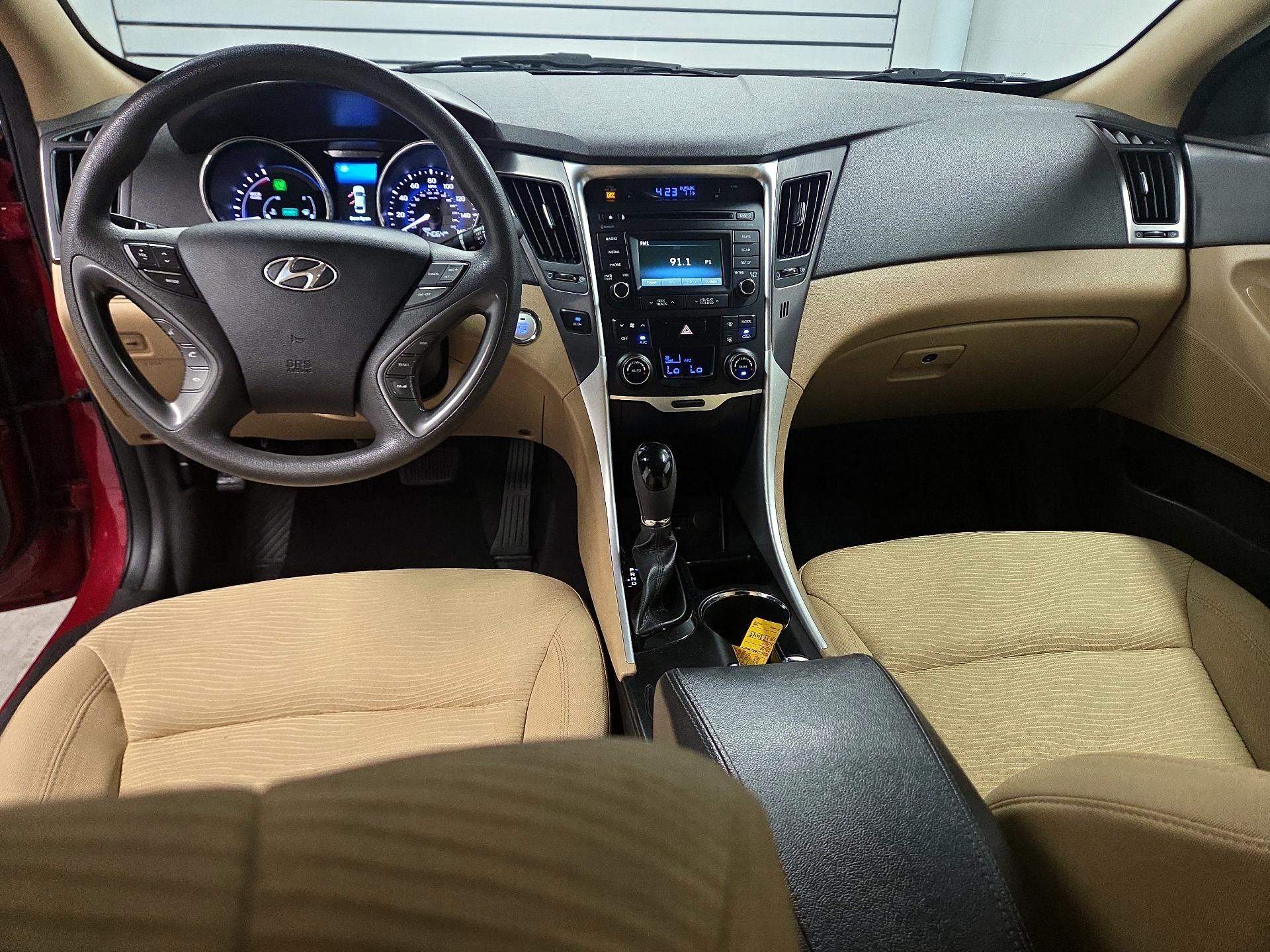 Thumbnail: 2015 Hyundai Sonata - 9