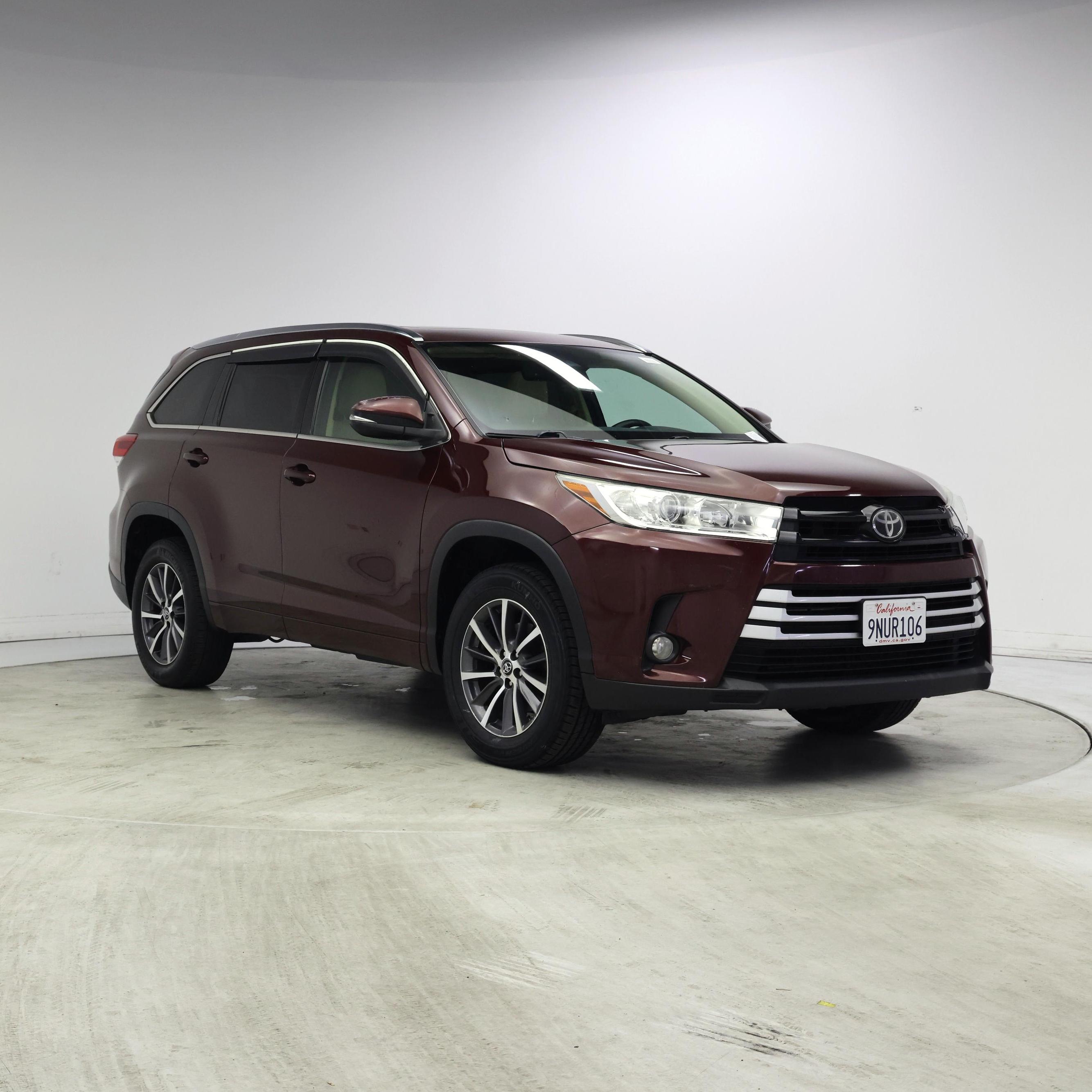 Red (Burgundy) 2017 Toyota Highlander SUV / Crossover Front-Wheel Drive Automatic