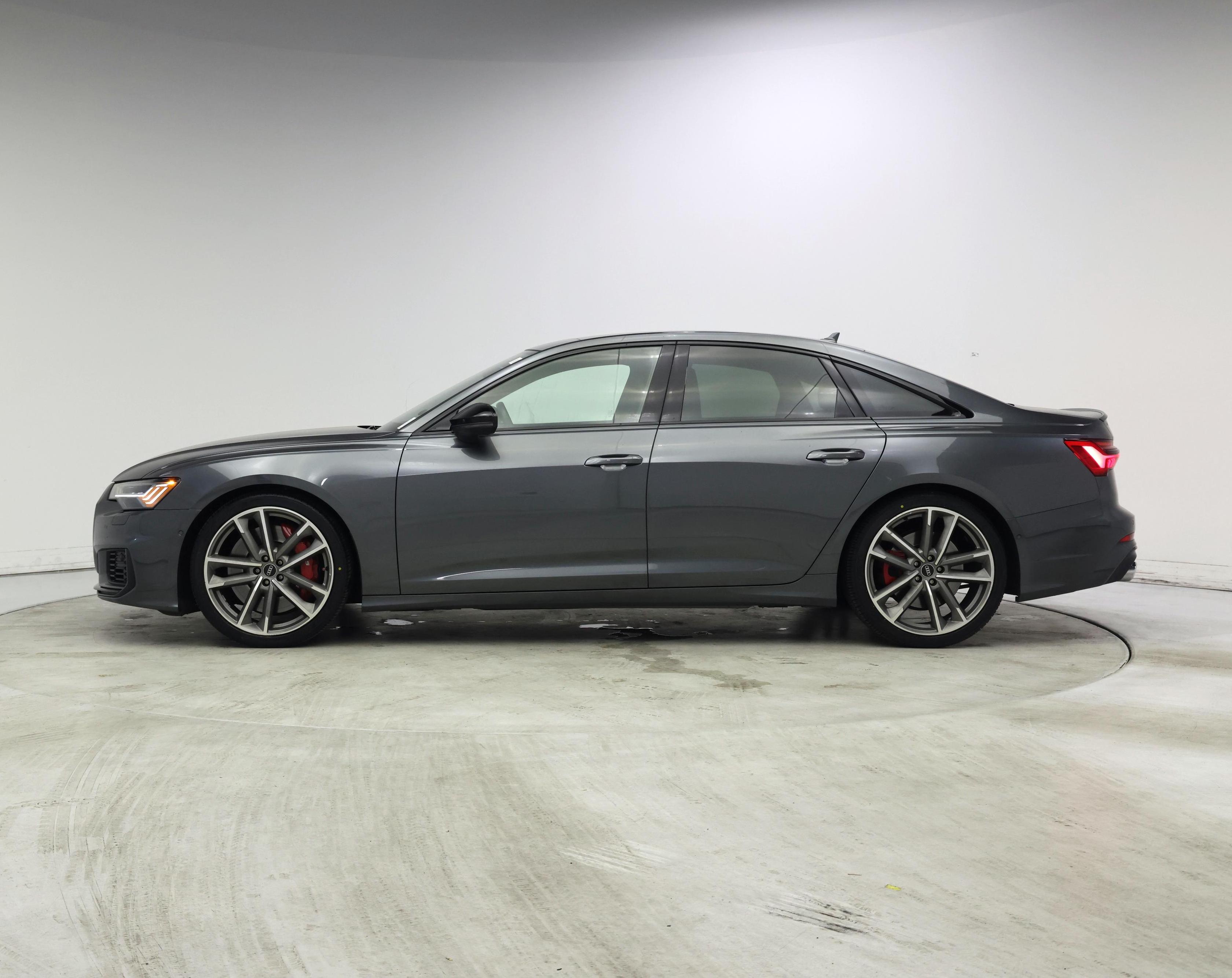 Thumbnail: 2021 Audi S6 - 3