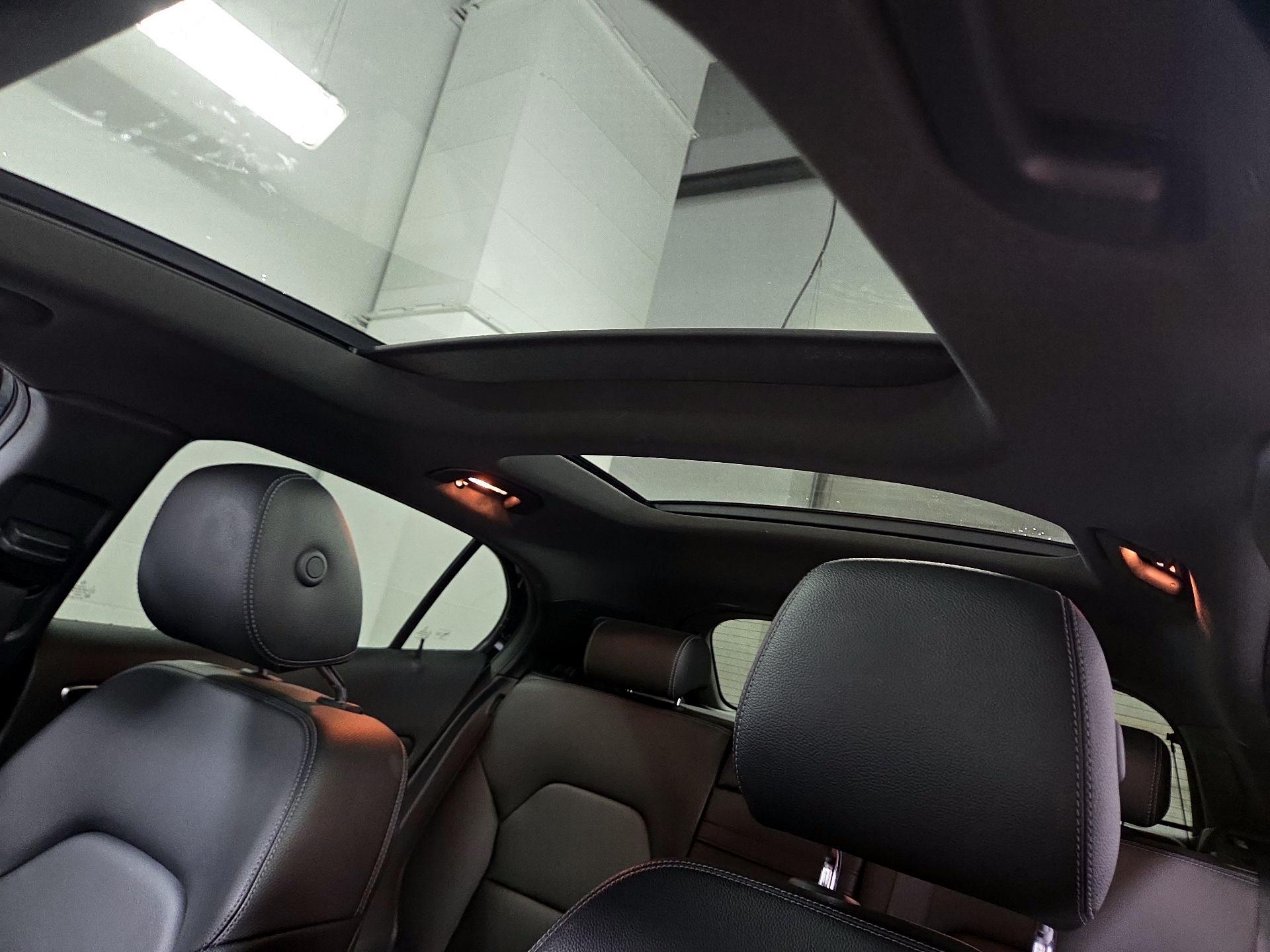 Thumbnail: 2016 Mercedes-Benz GLA - 20