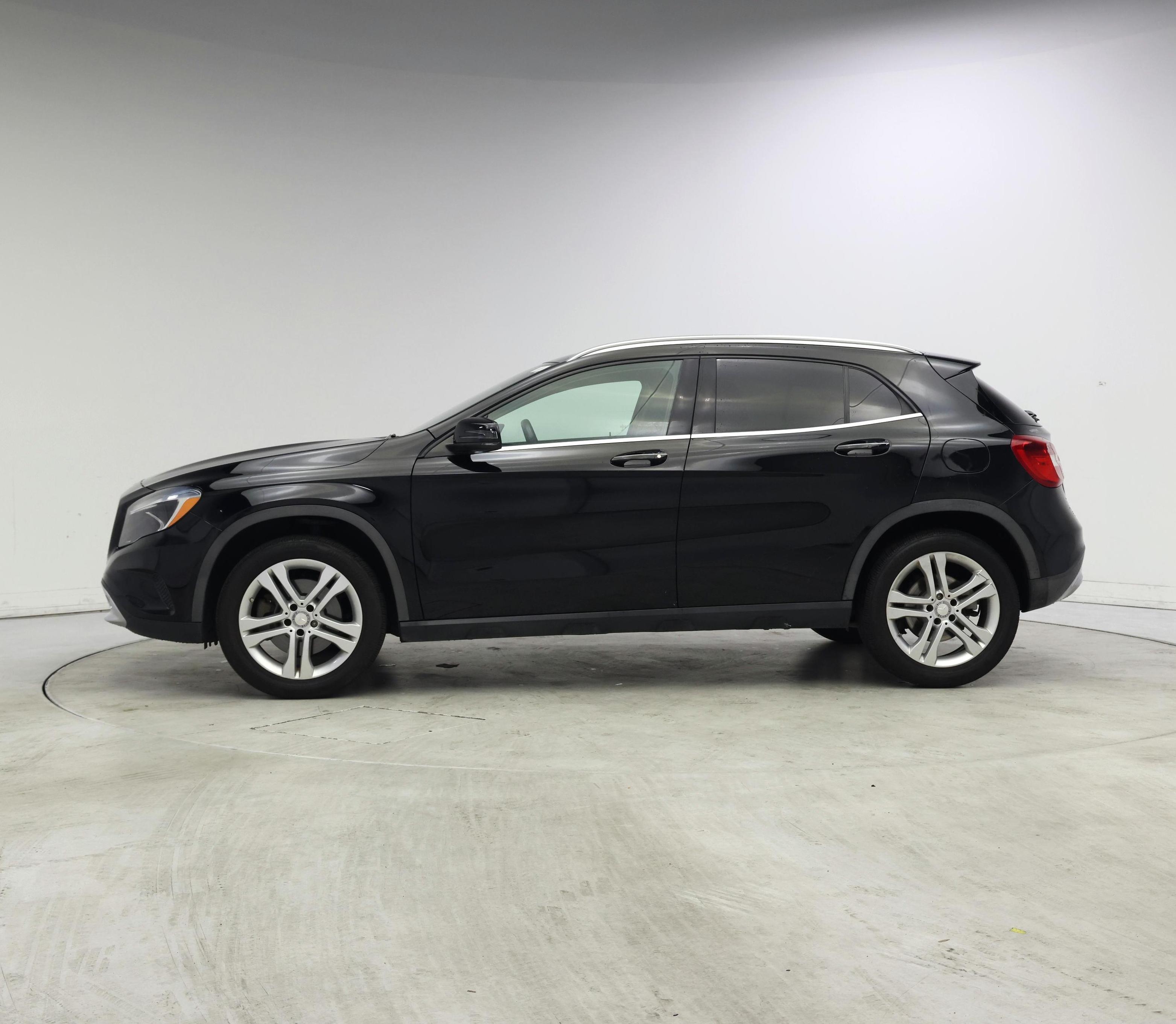 Thumbnail: 2016 Mercedes-Benz GLA - 3