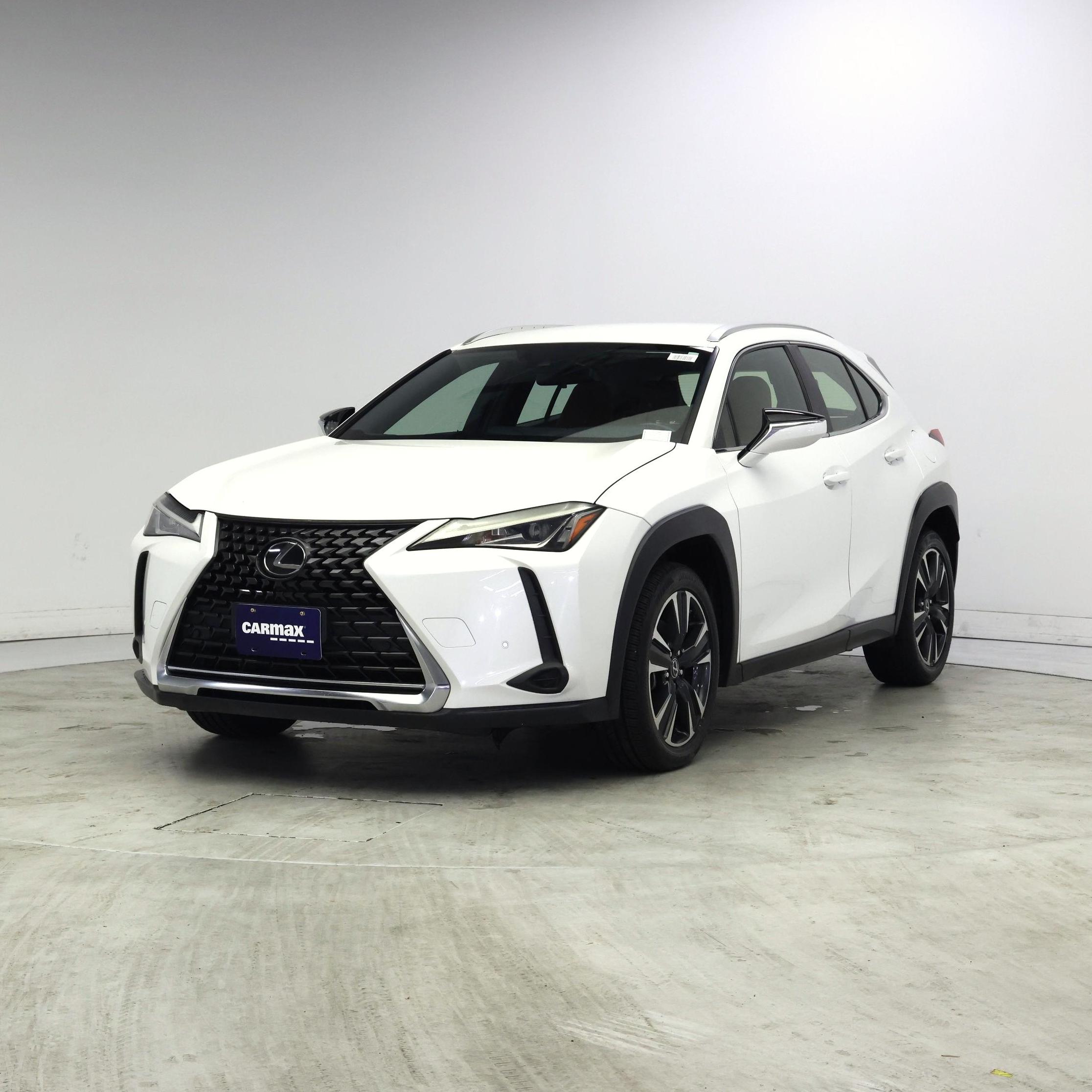 Thumbnail: 2021 Lexus UX - 4