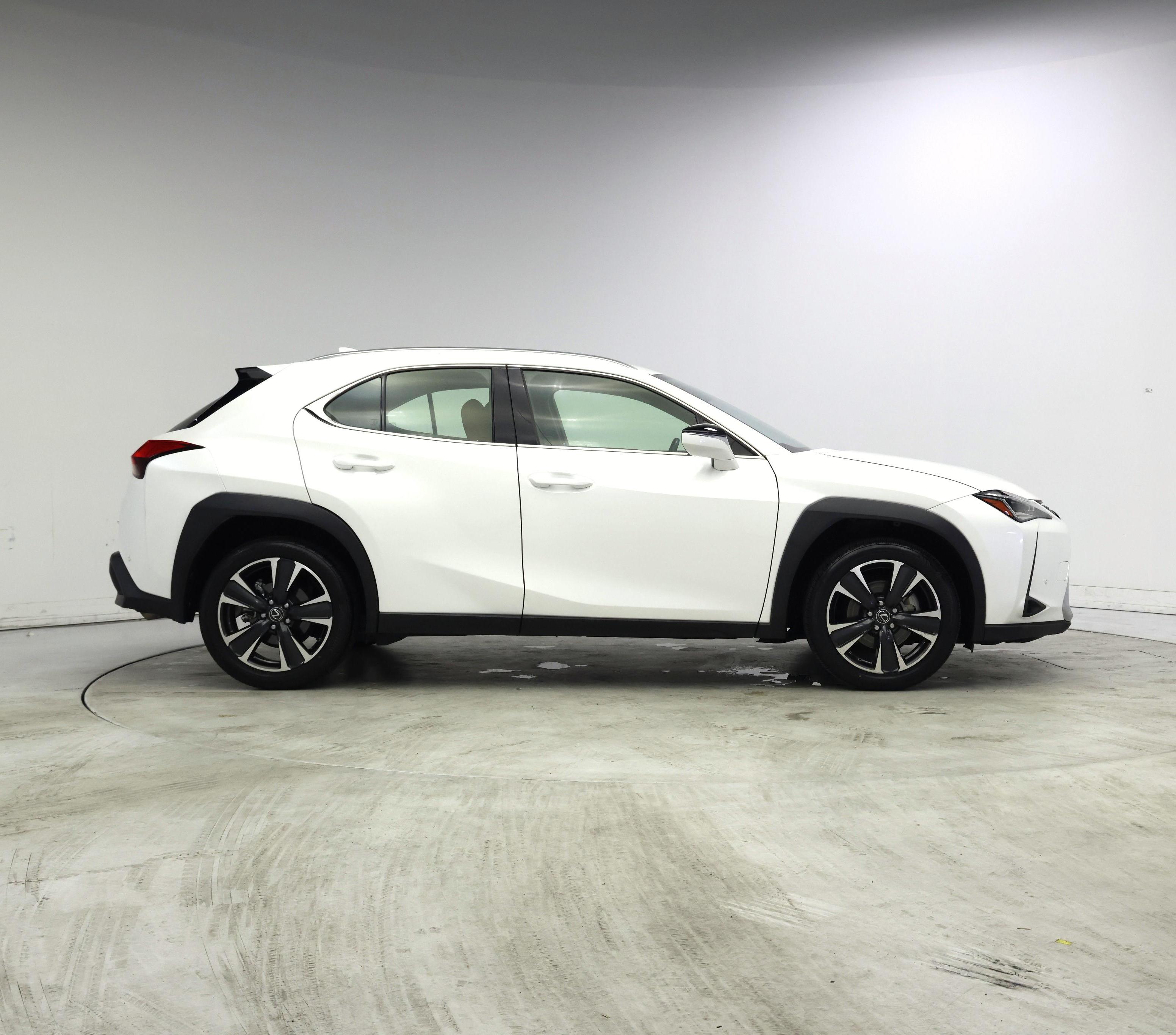 Thumbnail: 2021 Lexus UX - 7