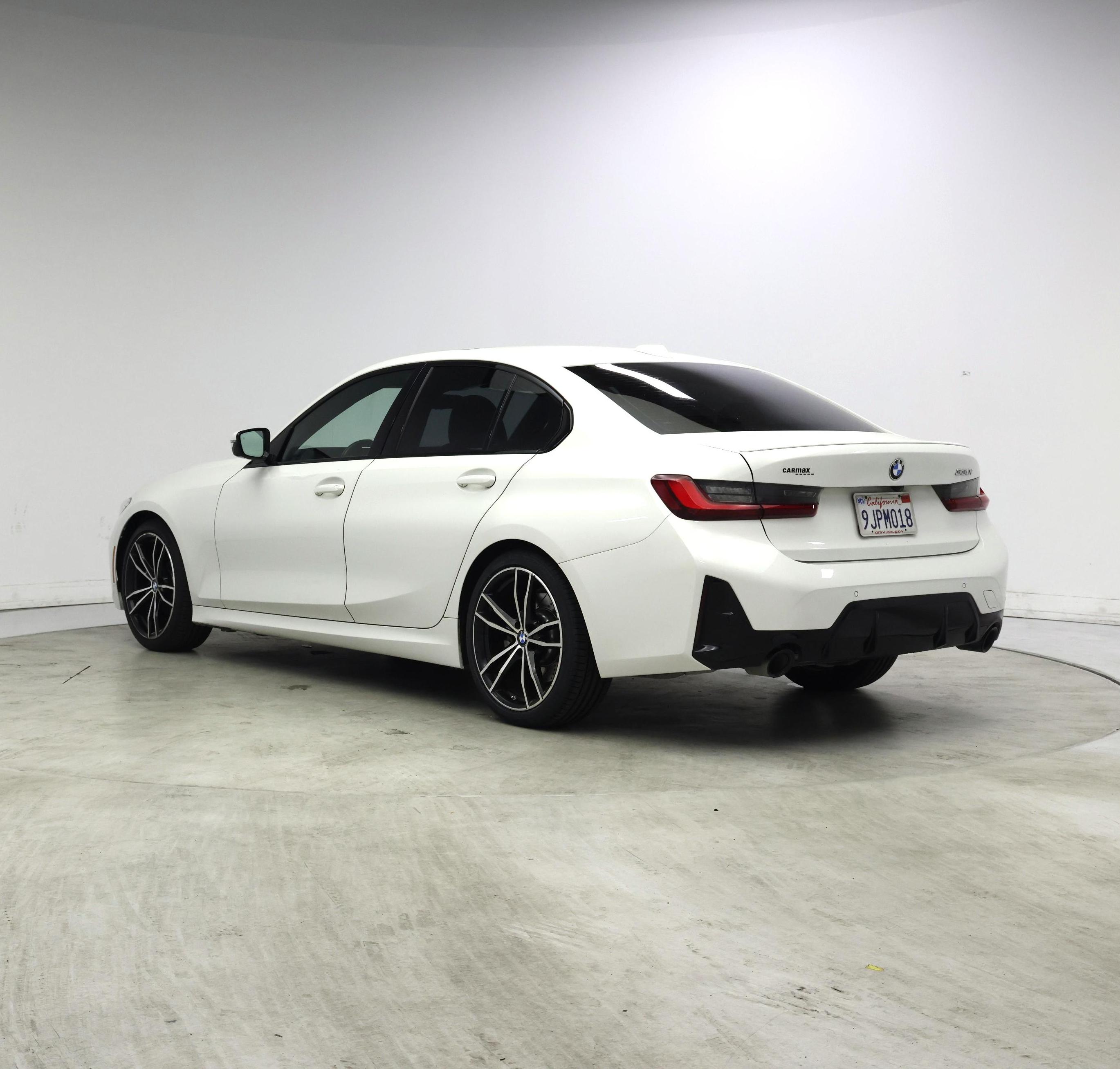 Thumbnail: 2024 BMW 3 Series - 2