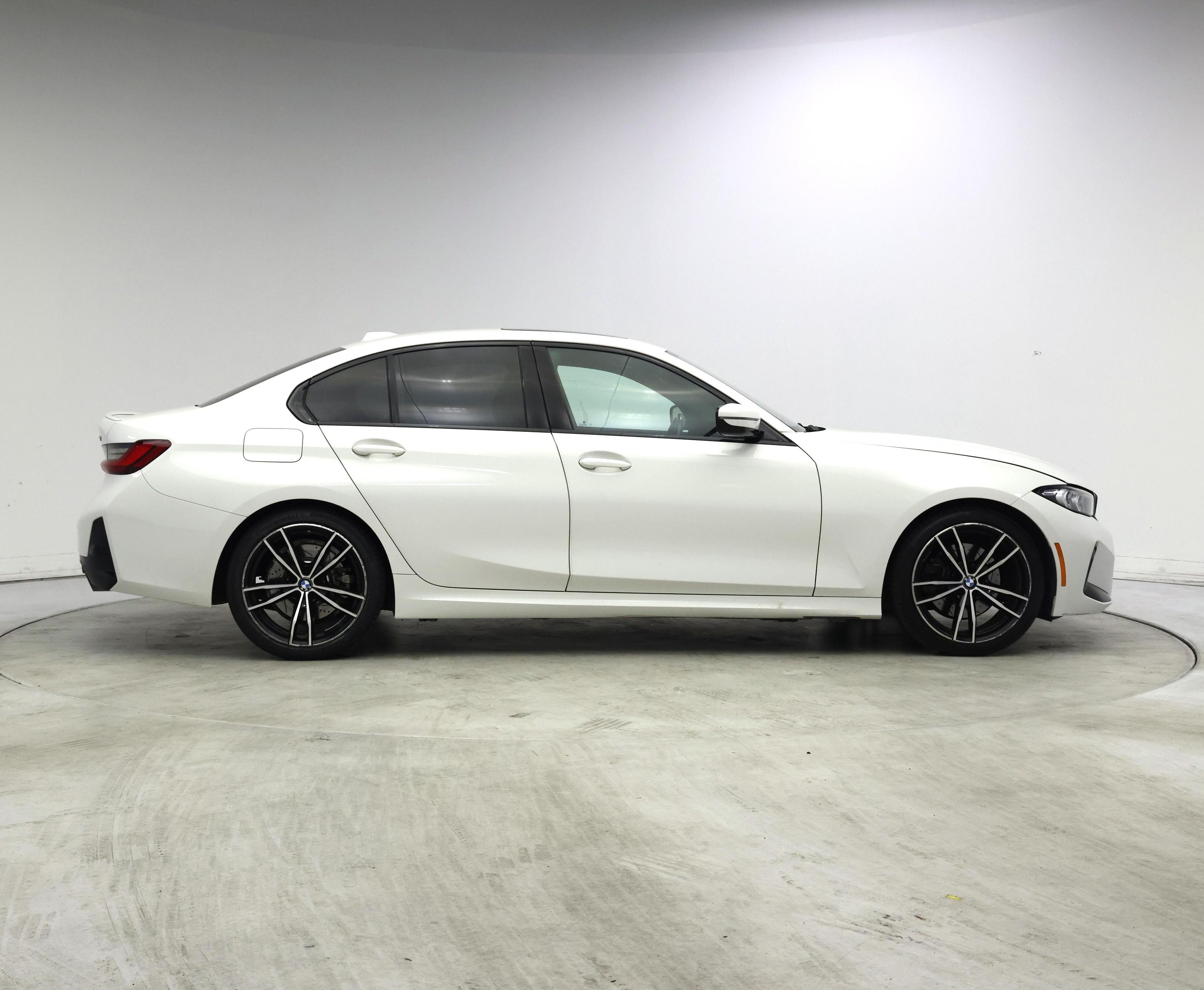 Thumbnail: 2024 BMW 3 Series - 7