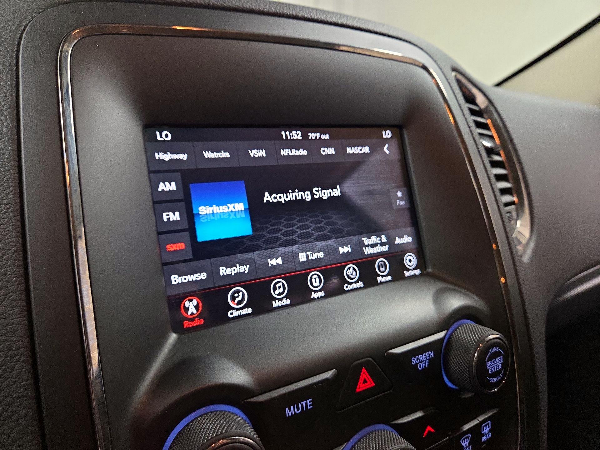 Thumbnail: 2018 Dodge Durango - 13