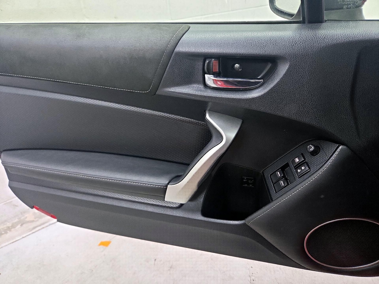 2017 Toyota 86 Base - Photo 11
