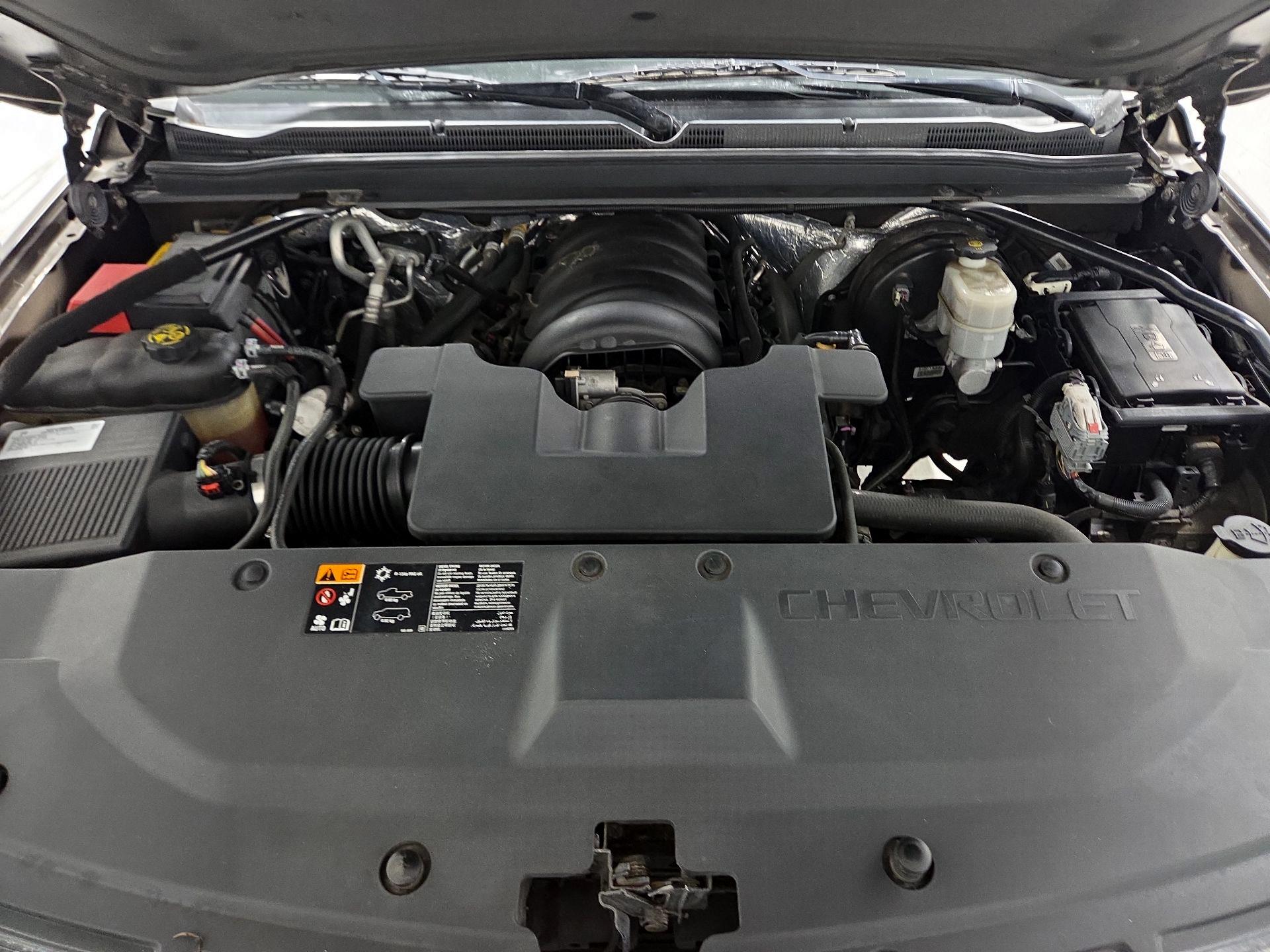 Thumbnail: 2015 Chevrolet Tahoe - 15