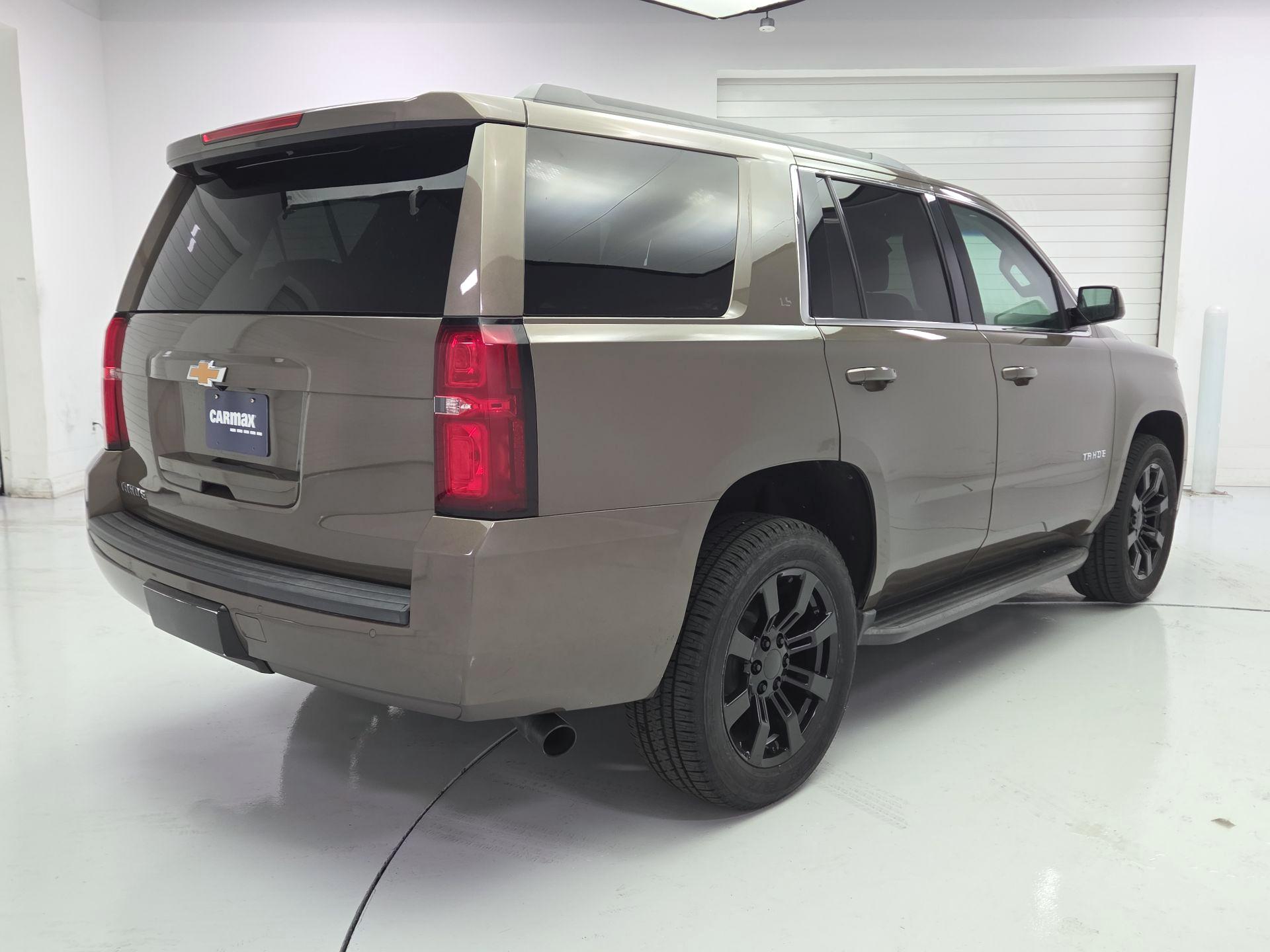 Thumbnail: 2015 Chevrolet Tahoe - 5