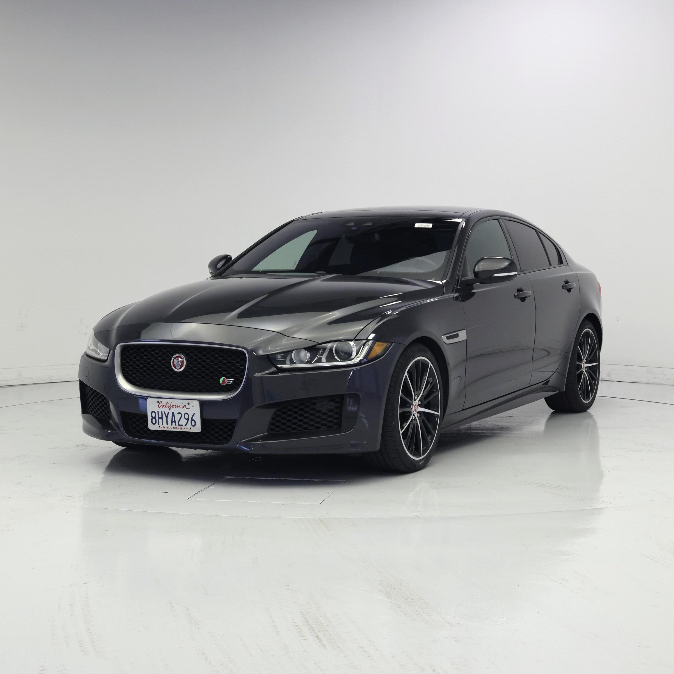 Thumbnail: 2018 Jaguar XE - 4