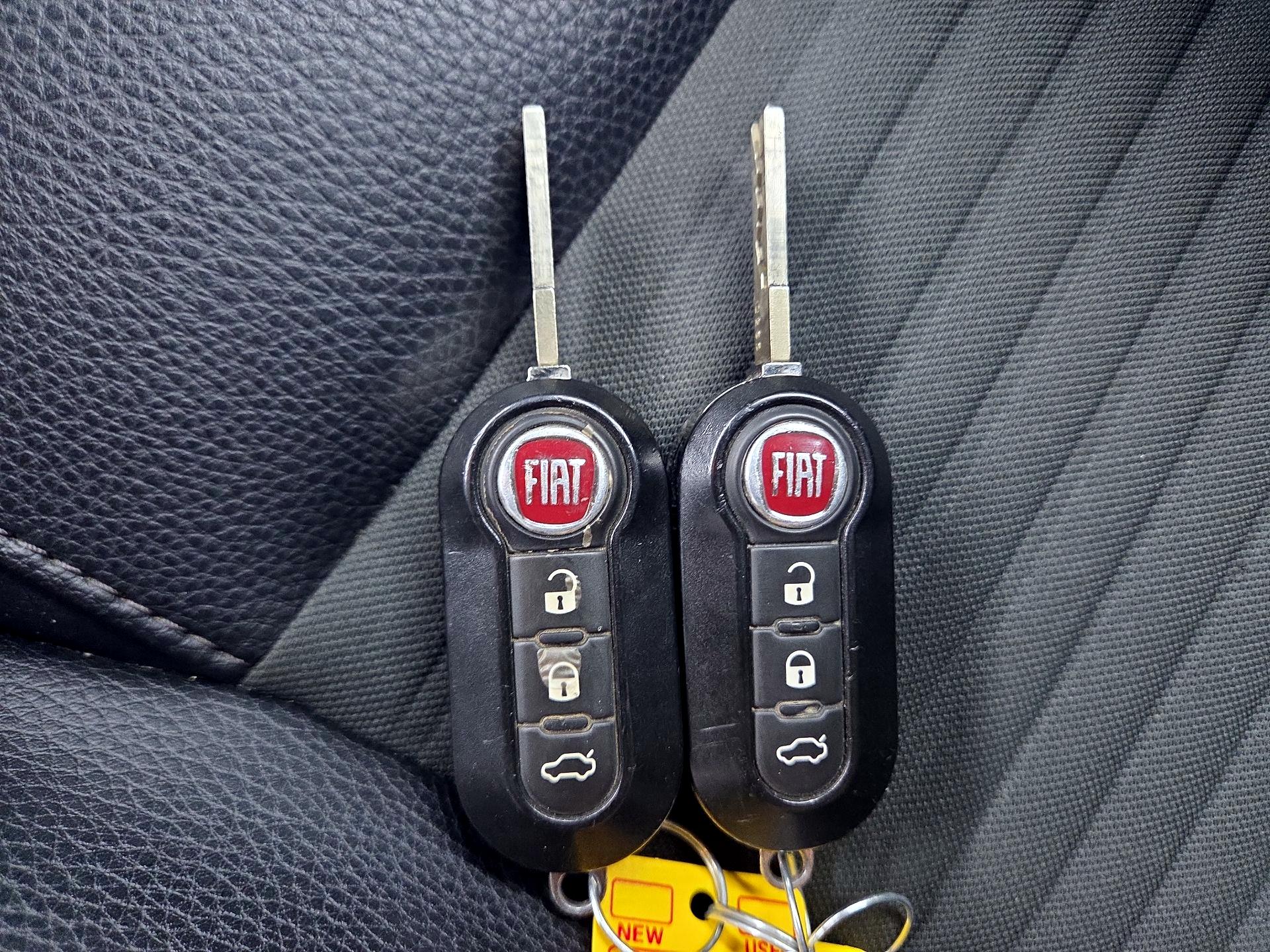 Thumbnail: 2015 Fiat 500 - 19