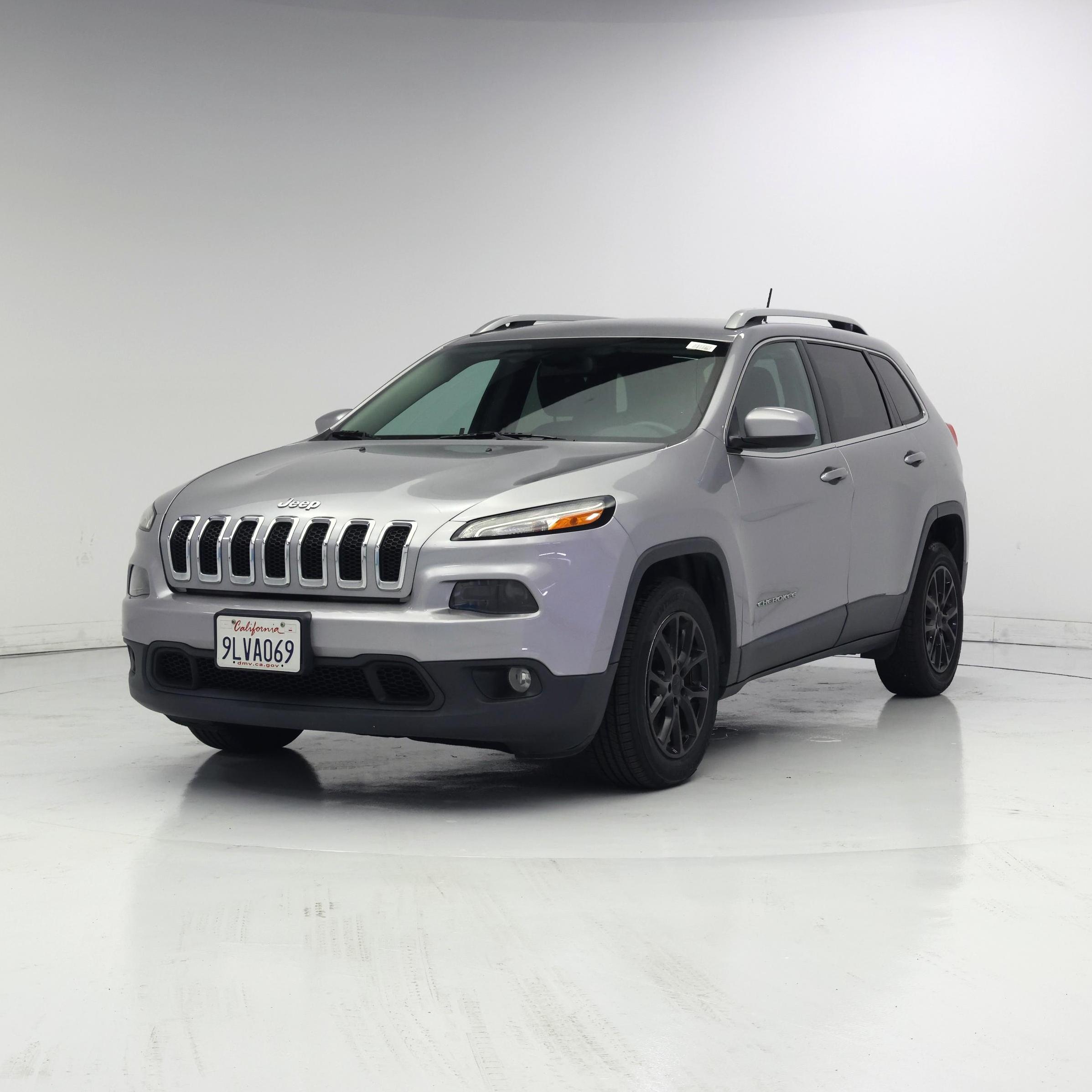 Thumbnail: 2017 Jeep Cherokee - 4