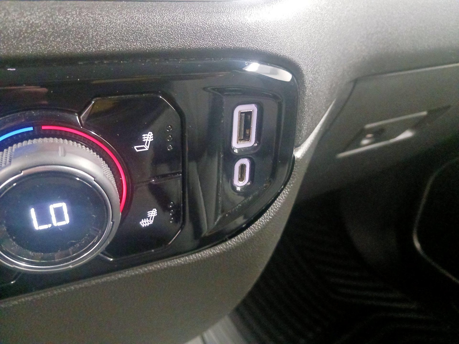 2022 Chevrolet Silverado 1500 LT - Photo 19