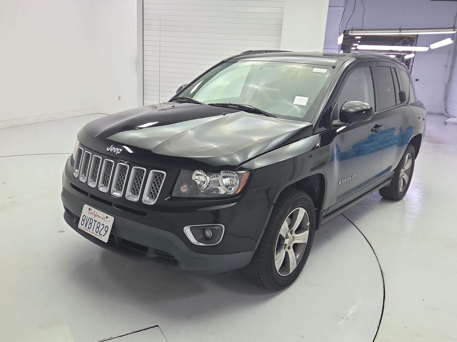 Thumbnail: 2017 Jeep Compass - 3