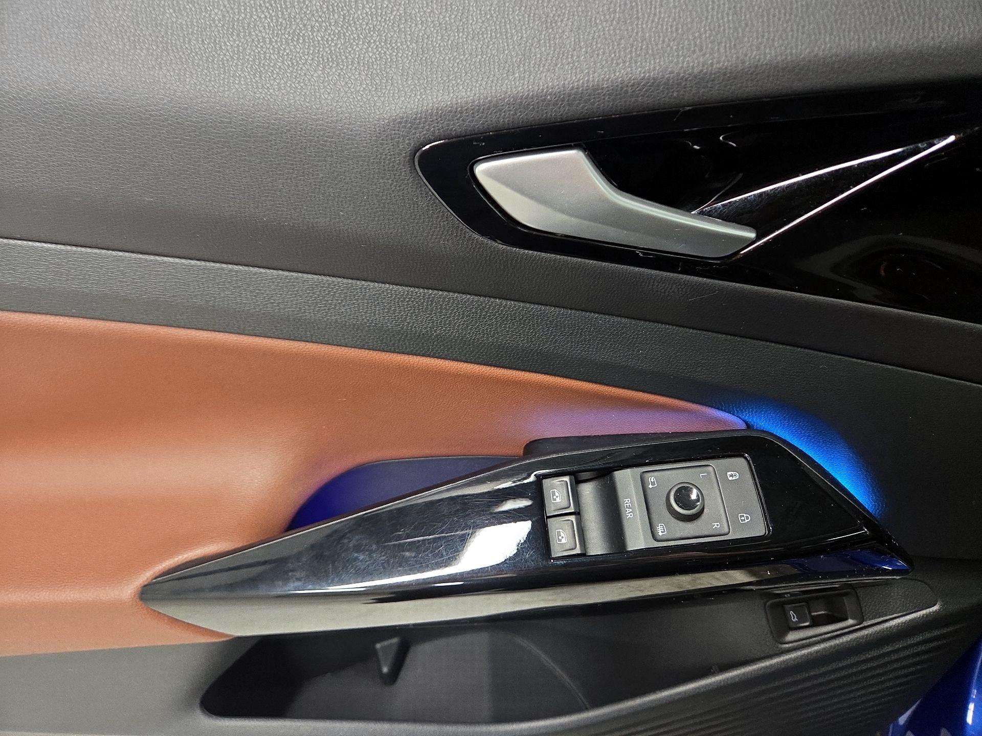 Thumbnail: 2021 Volkswagen ID.4 - 10