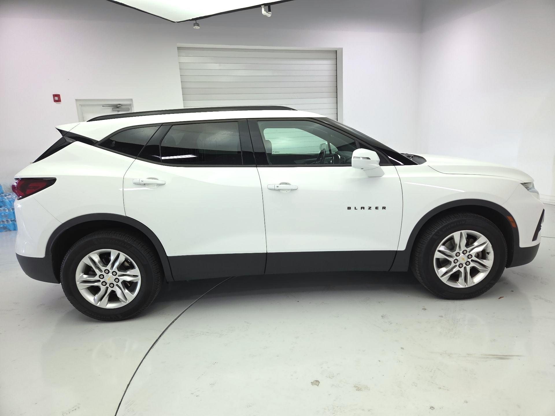 Thumbnail: 2019 Chevrolet Blazer - 4