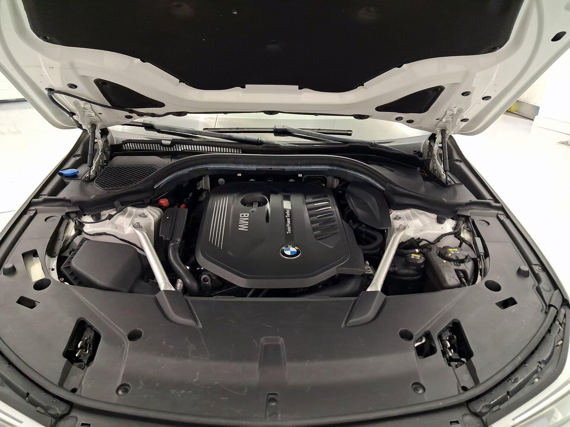Thumbnail: 2018 BMW 6 Series - 15