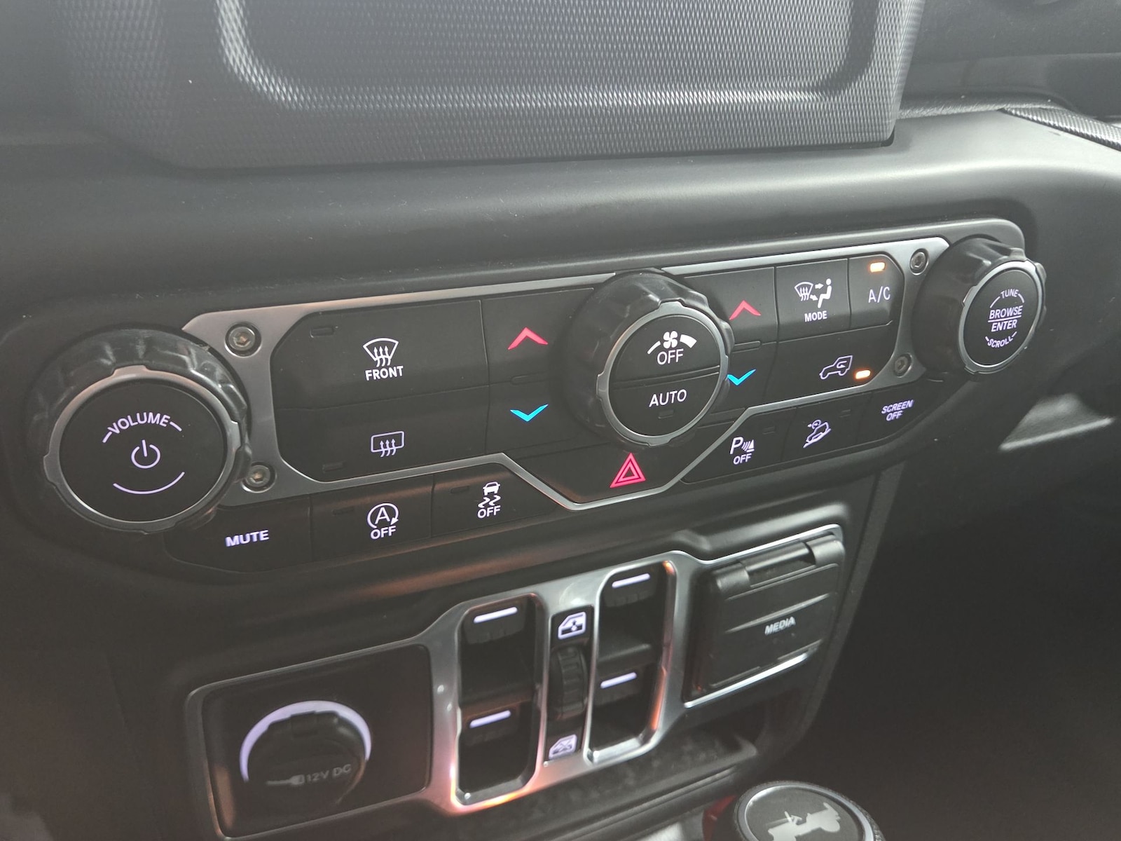 2021 Jeep Wrangler Unlimited Altitude - Photo 17