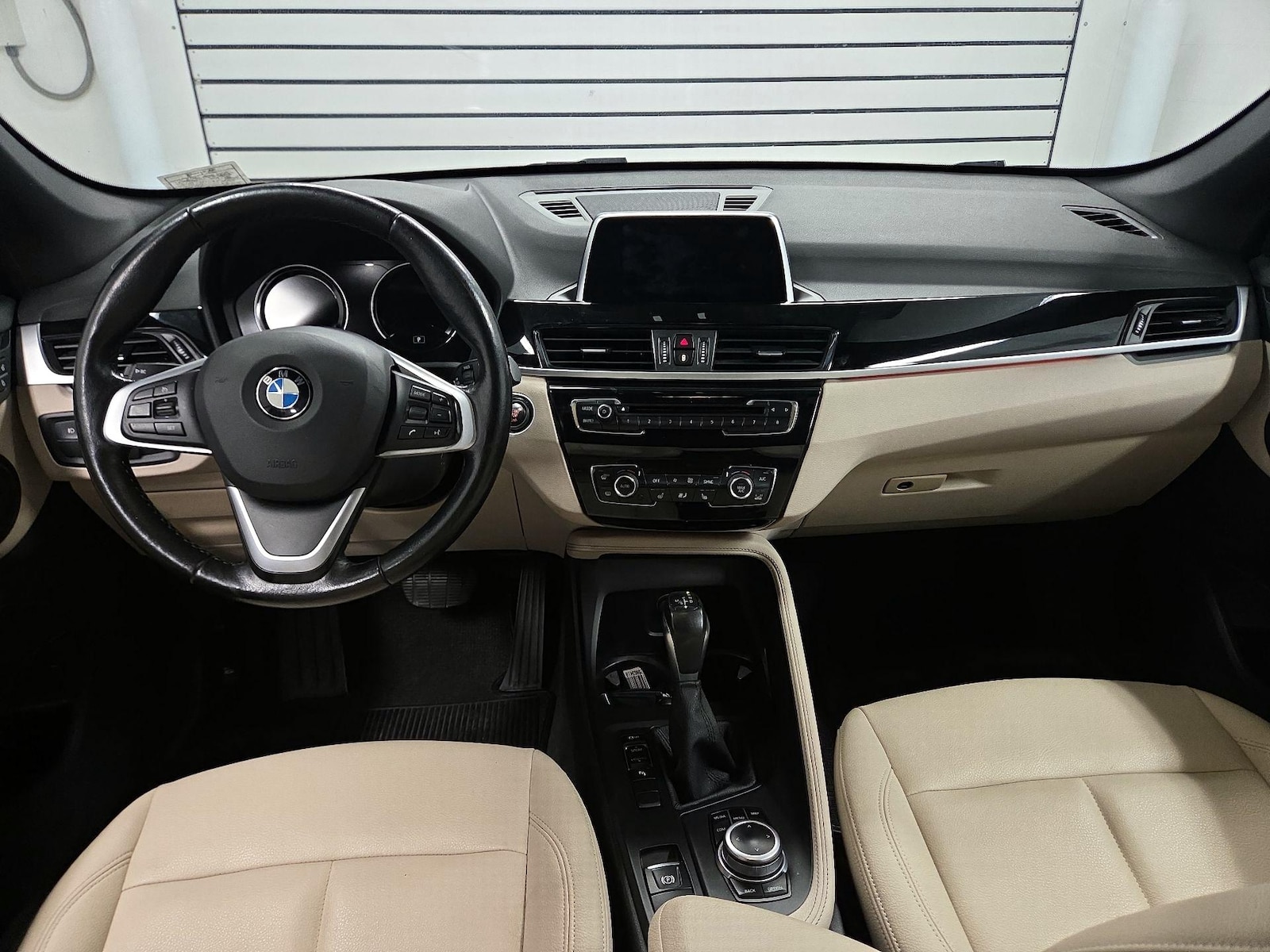 2019 BMW X1 28i - Photo 8
