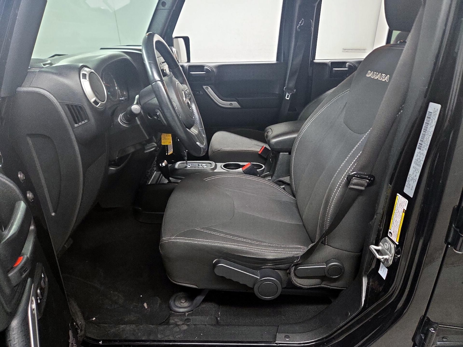 2018 Jeep Wrangler JK Unlimited Sahara - Photo 12