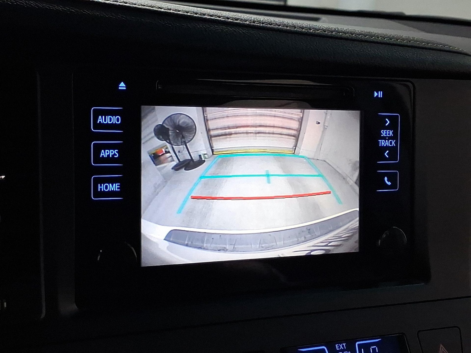 2017 Toyota Sienna SE - Photo 14