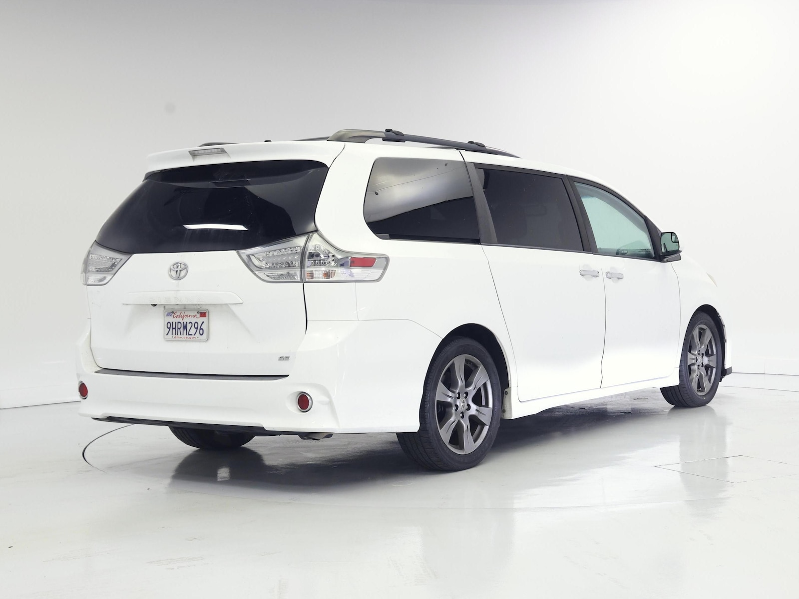 2017 Toyota Sienna SE - Photo 9