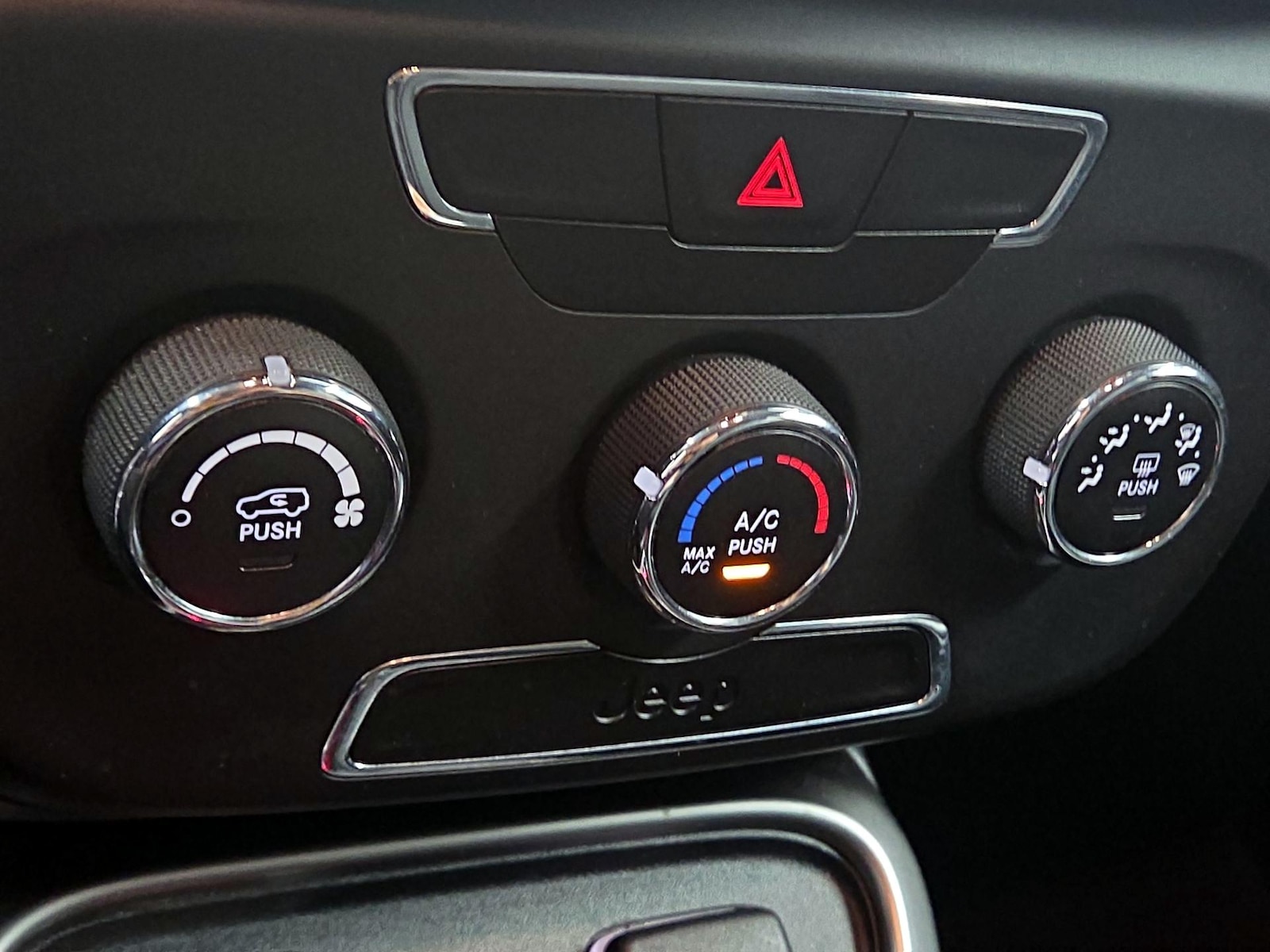 2018 Jeep Compass Latitude - Photo 17