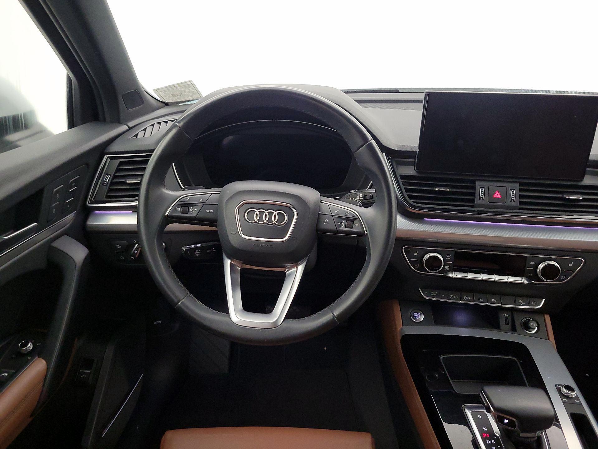Thumbnail: 2023 Audi Q5 - 10