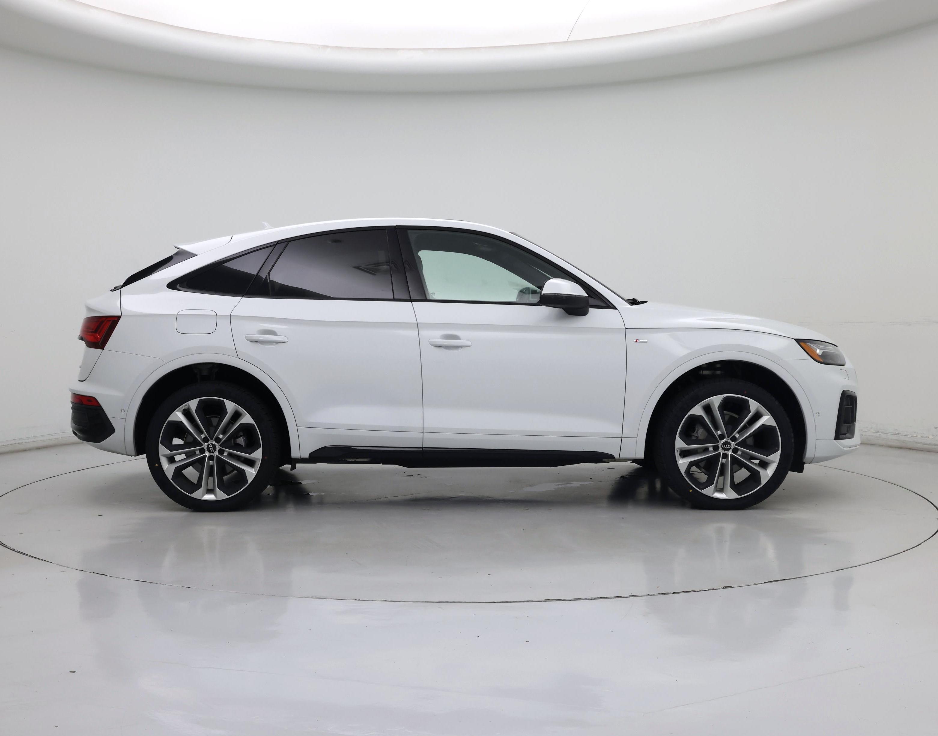 Thumbnail: 2023 Audi Q5 - 7