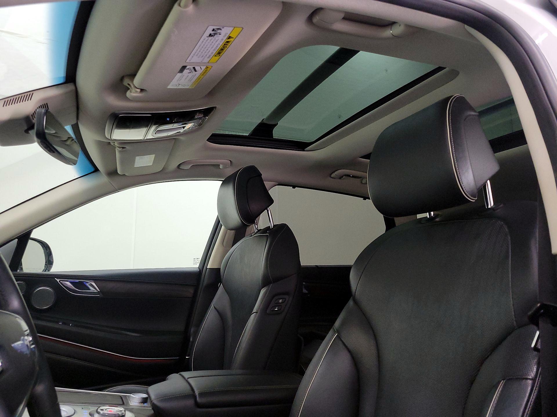 Thumbnail: 2022 Genesis GV80 - 20