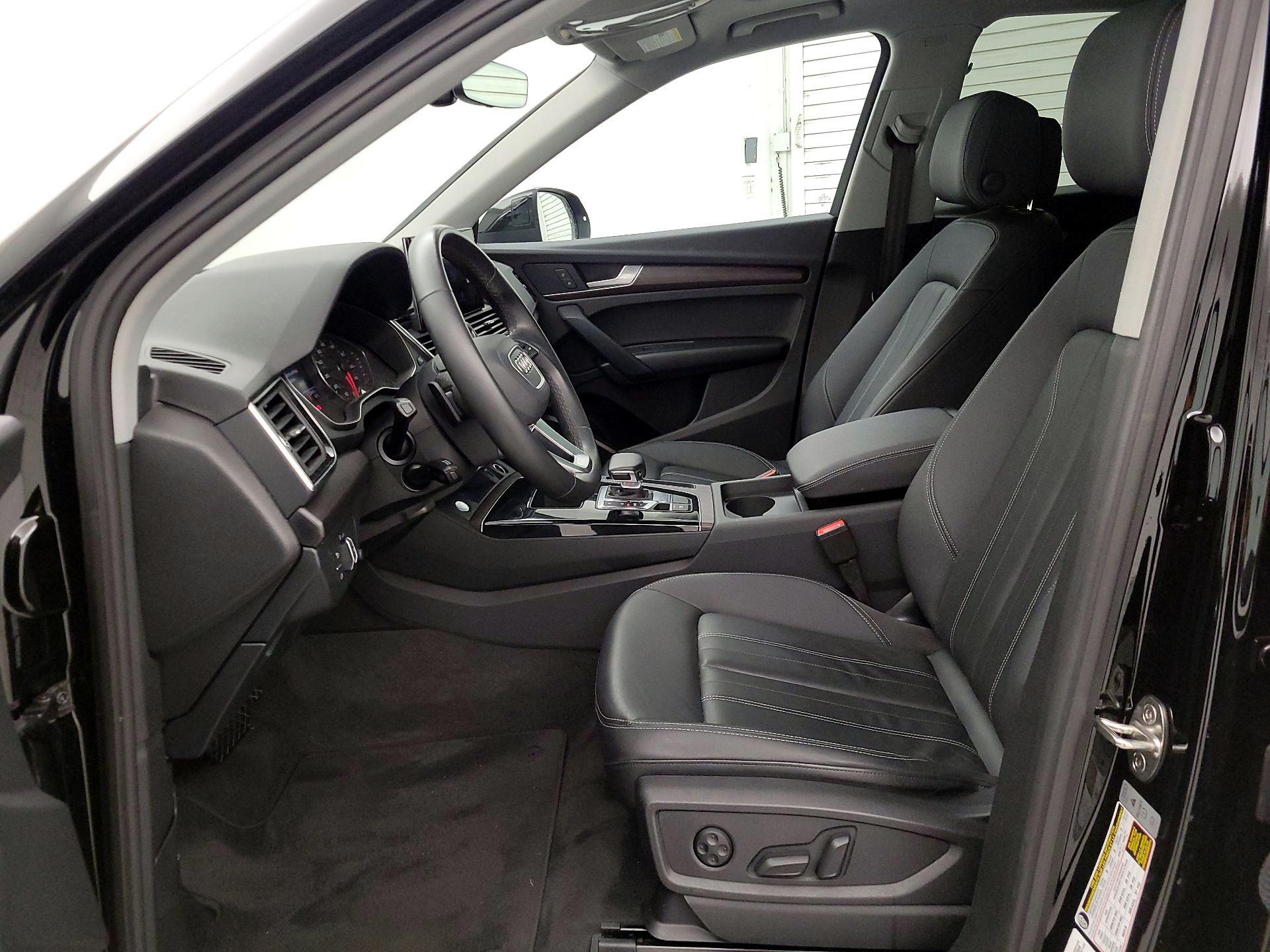 Thumbnail: 2023 Audi Q5 - 11