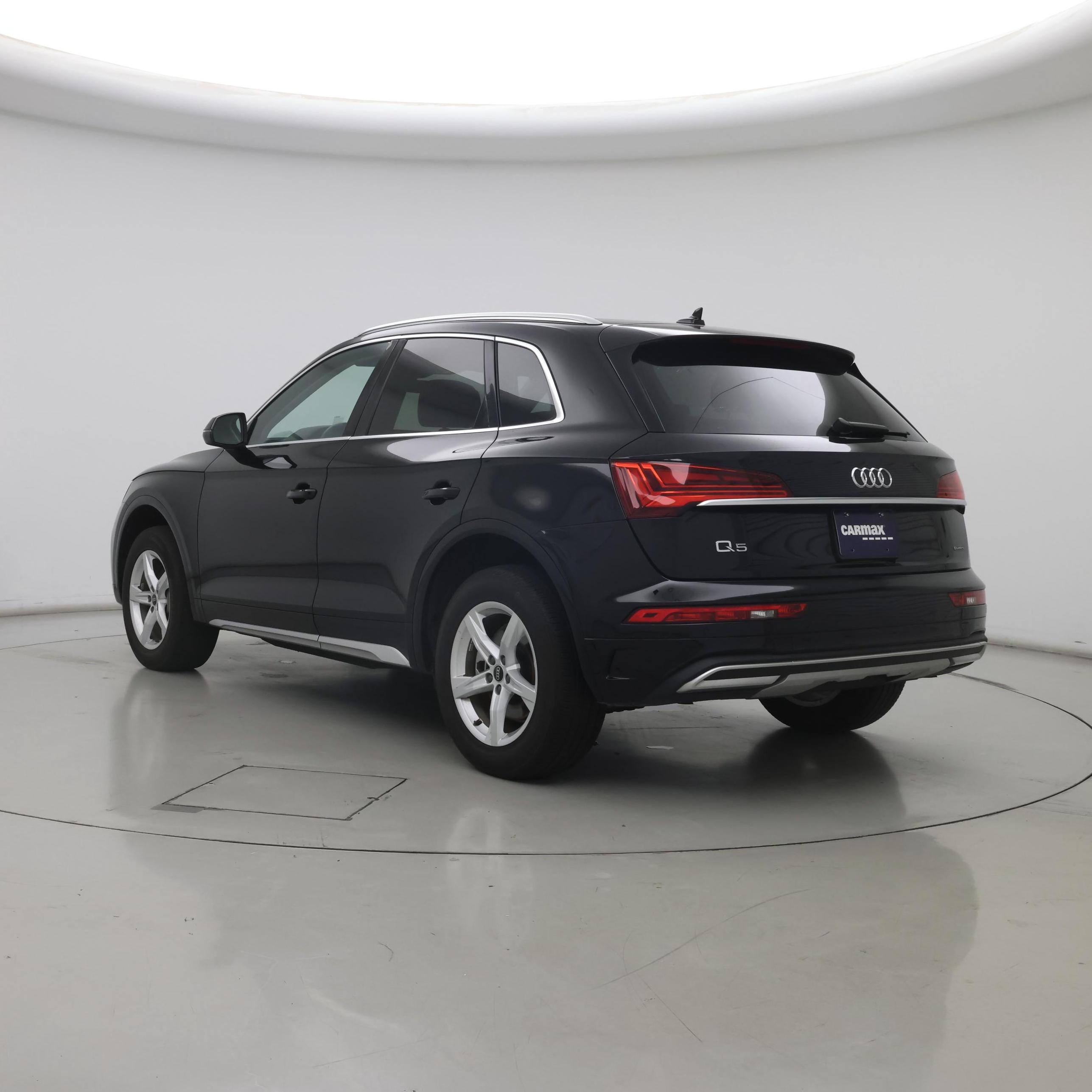 Thumbnail: 2023 Audi Q5 - 2