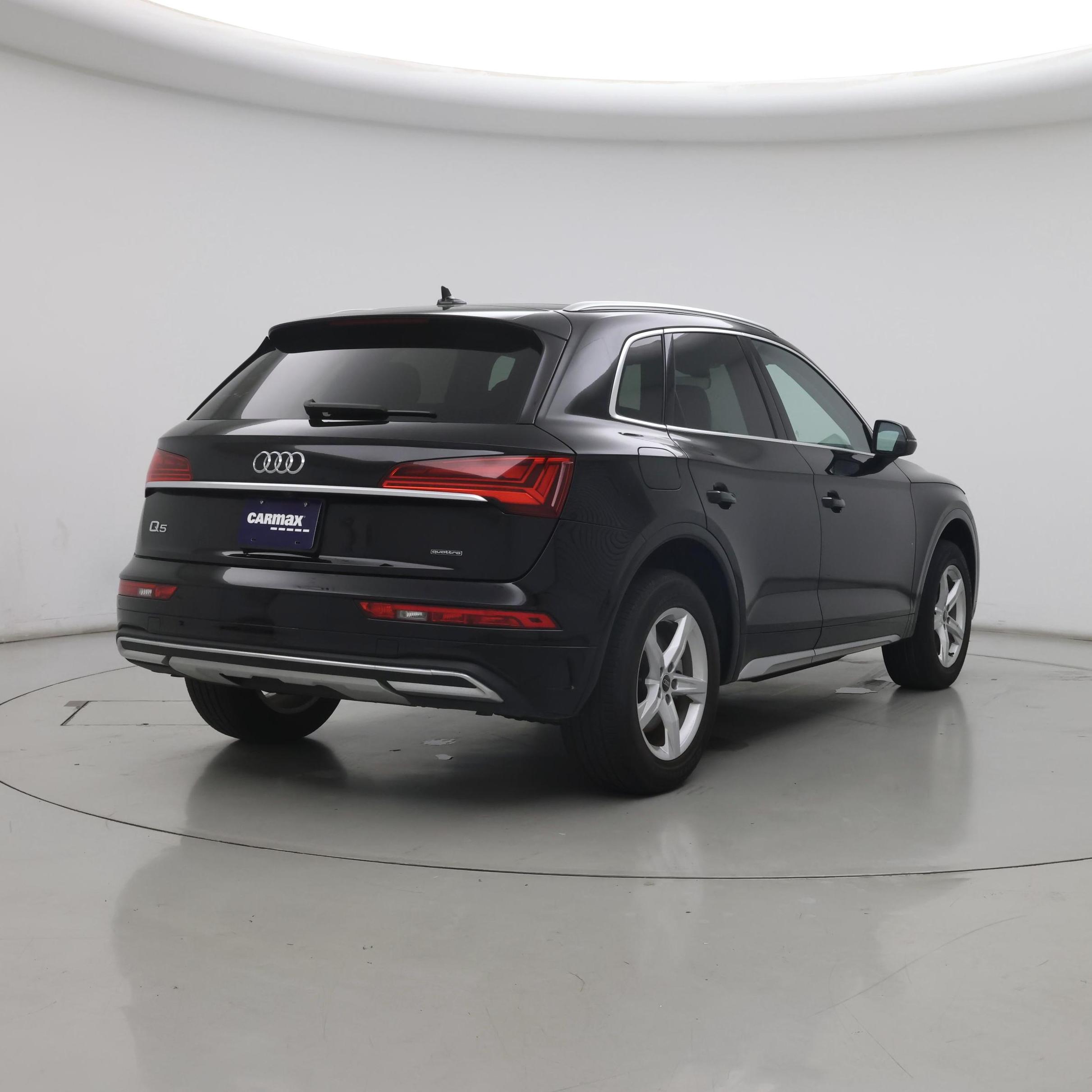 Thumbnail: 2023 Audi Q5 - 8