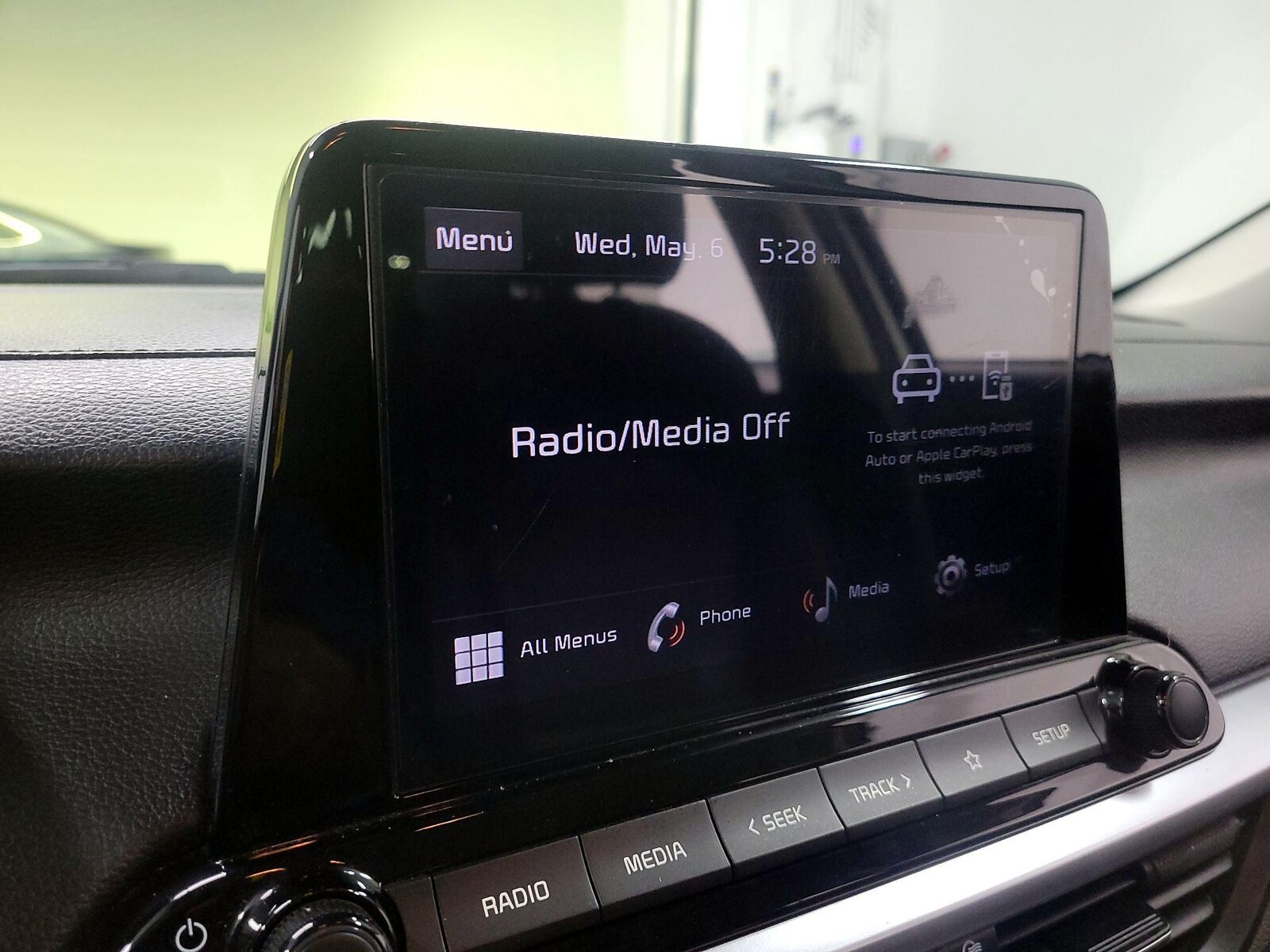 2023 Kia Forte LX - Photo 14