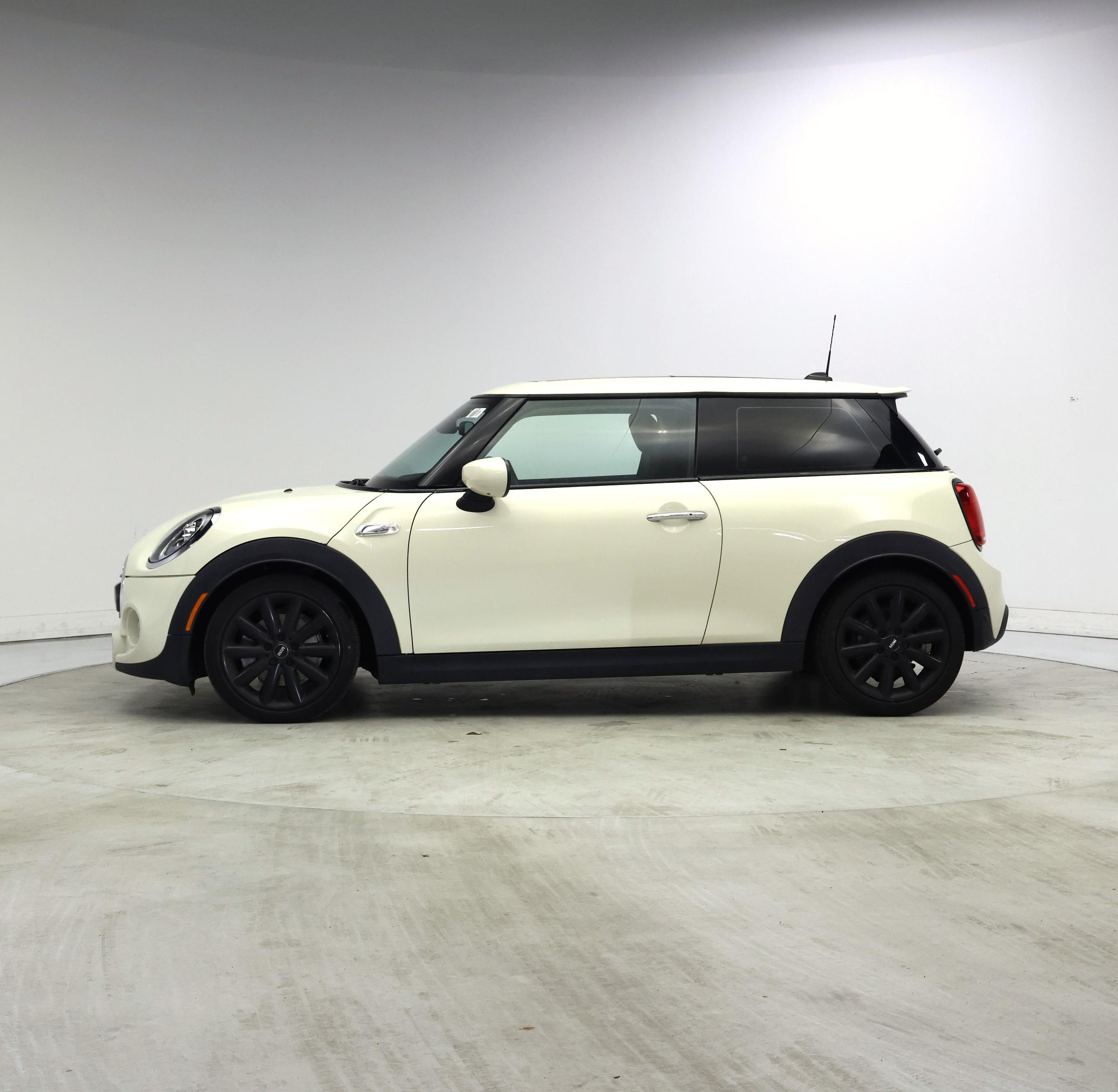 Thumbnail: 2021 MINI Cooper Hardtop - 3