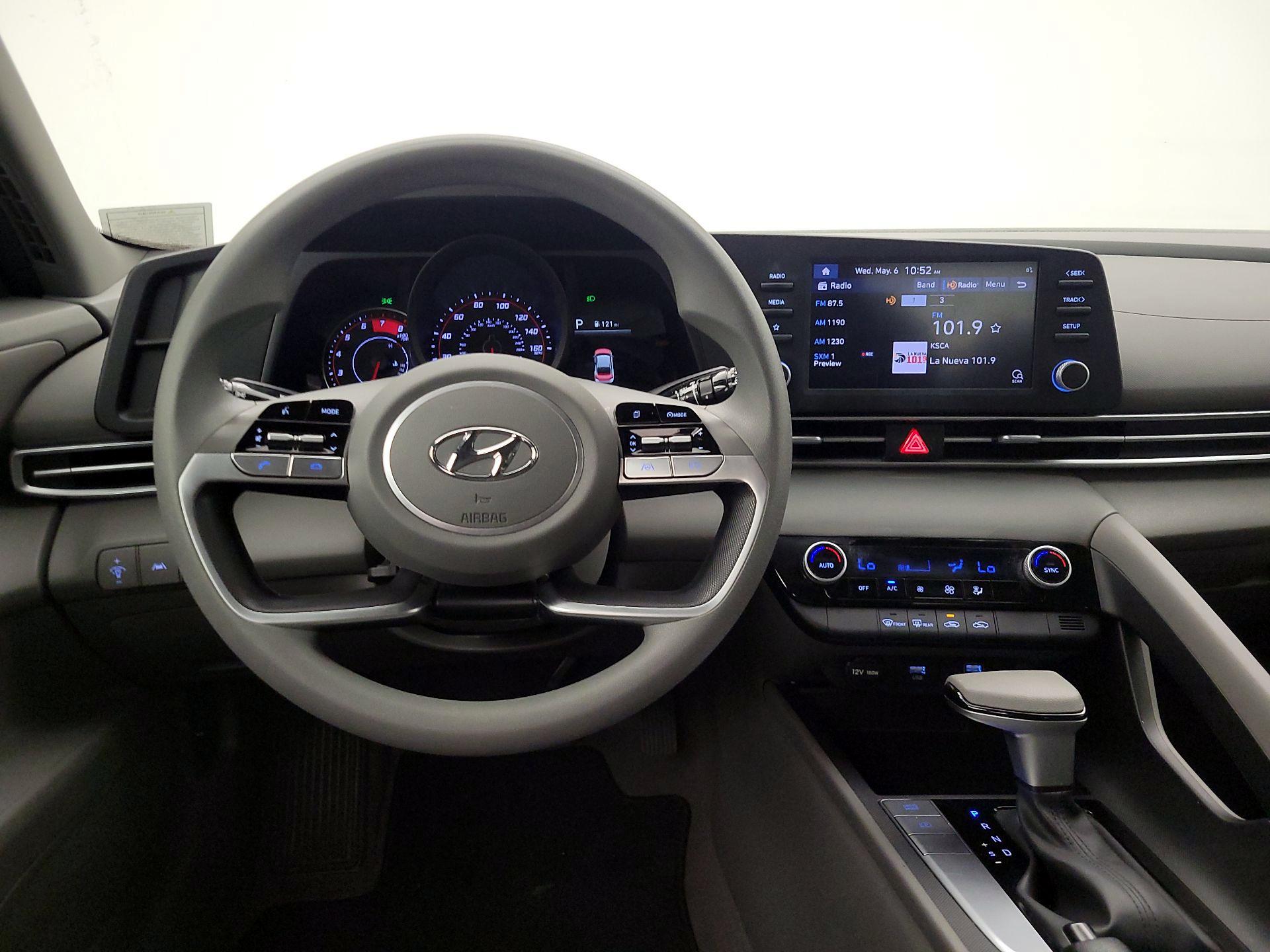 Thumbnail: 2023 Hyundai Elantra - 10