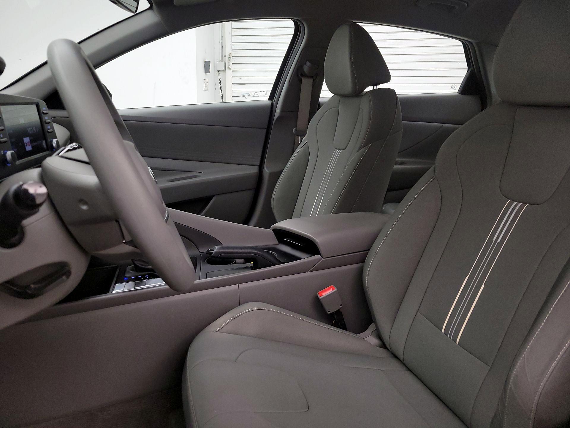 Thumbnail: 2023 Hyundai Elantra - 11
