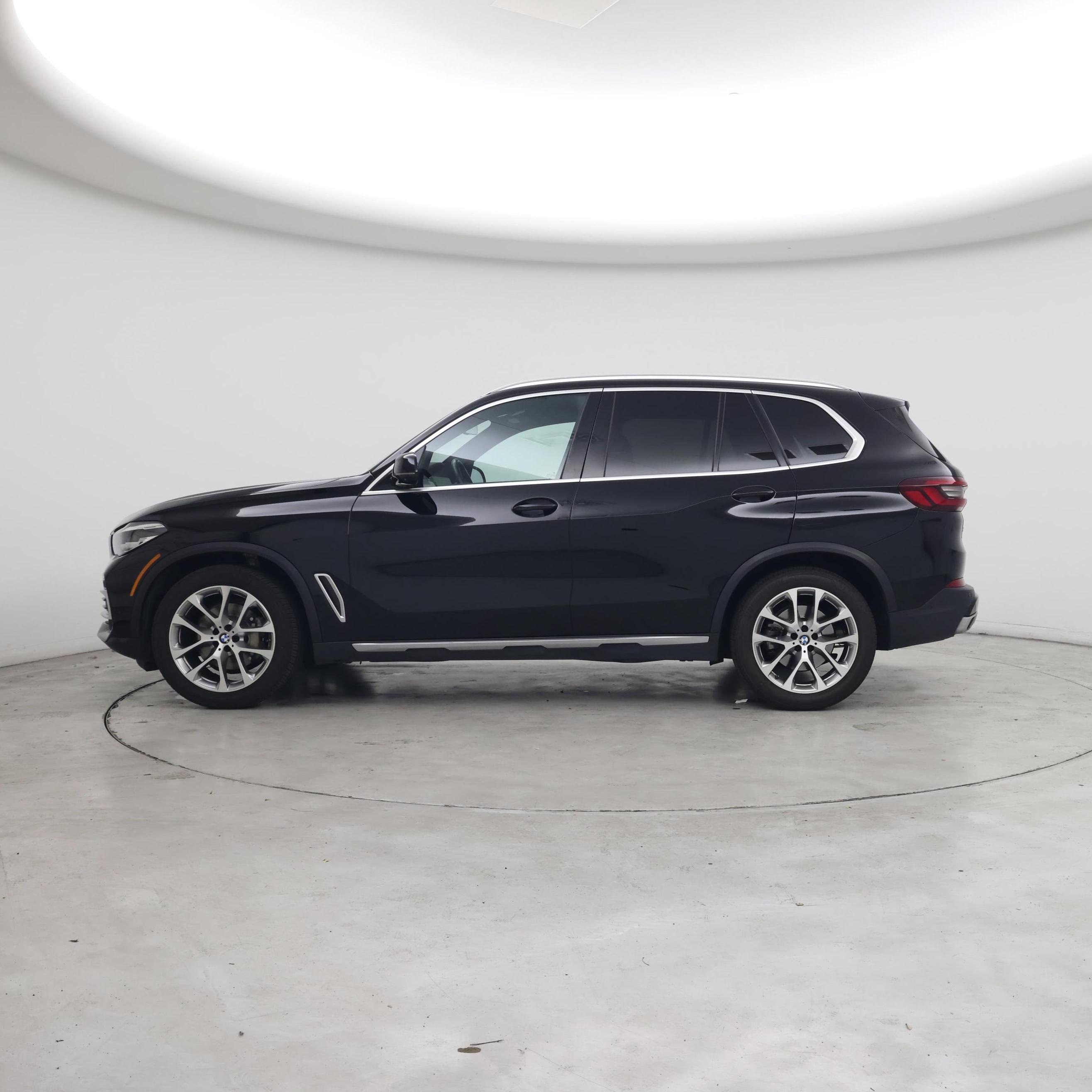 Thumbnail: 2022 BMW X5 - 3