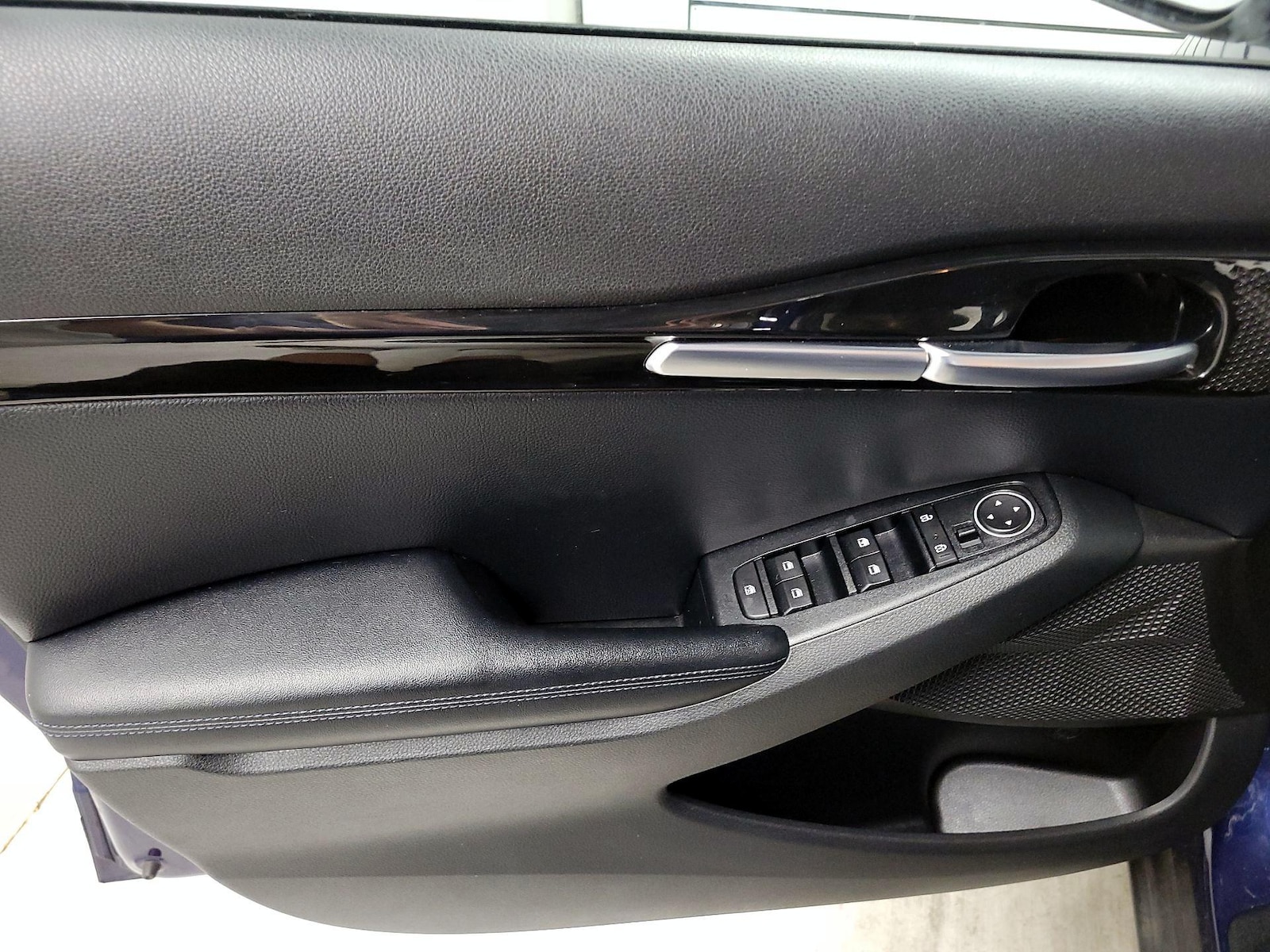 2021 Kia Seltos S - Photo 13