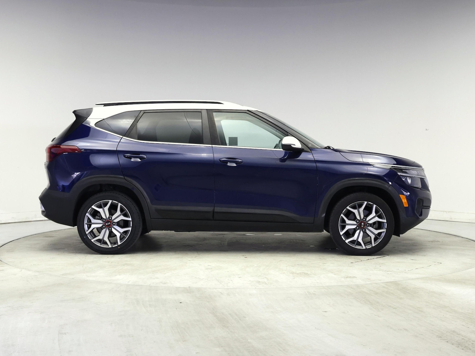 2021 Kia Seltos S - Photo 8