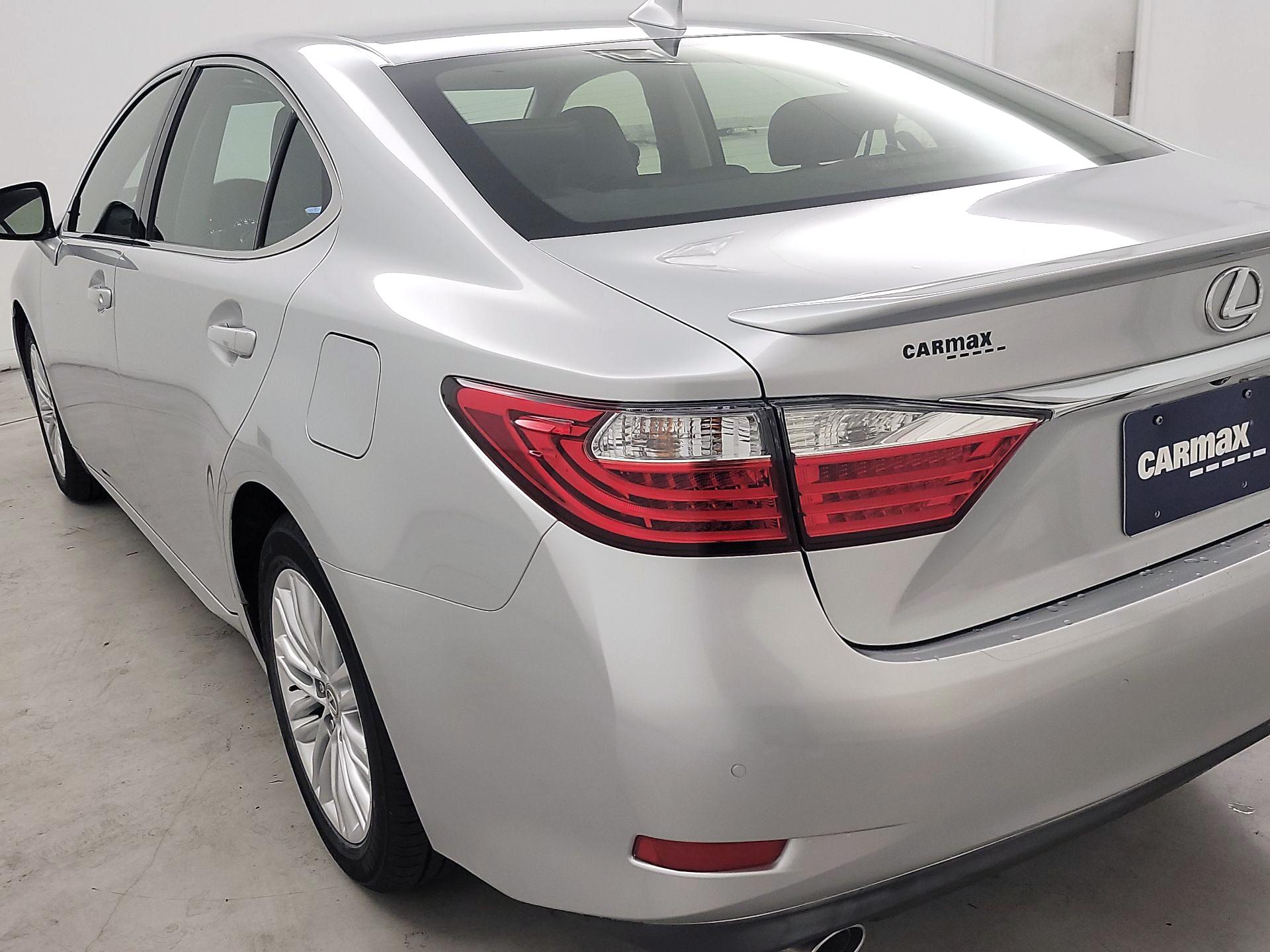 Thumbnail: 2015 Lexus ES - 7