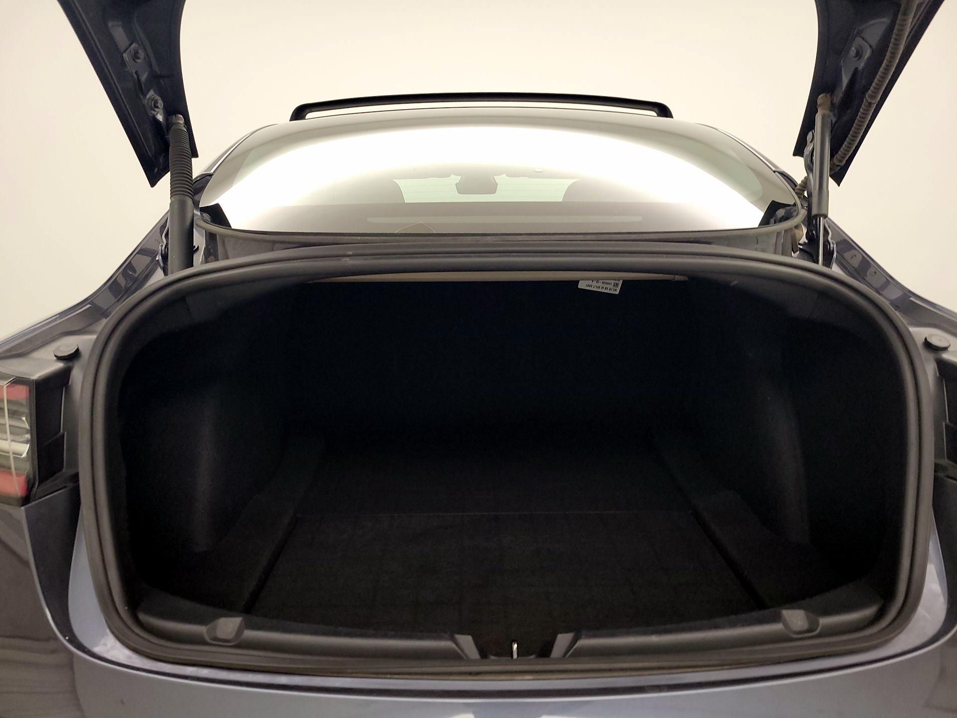 Thumbnail: 2021 Tesla Model 3 - 19
