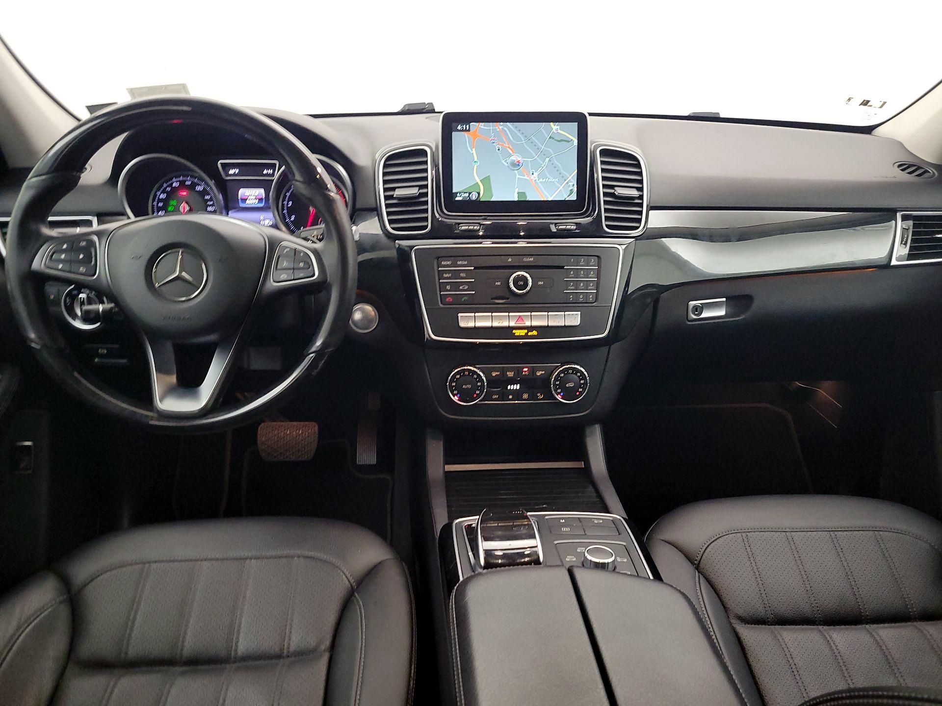 Thumbnail: 2016 Mercedes-Benz GLE - 9